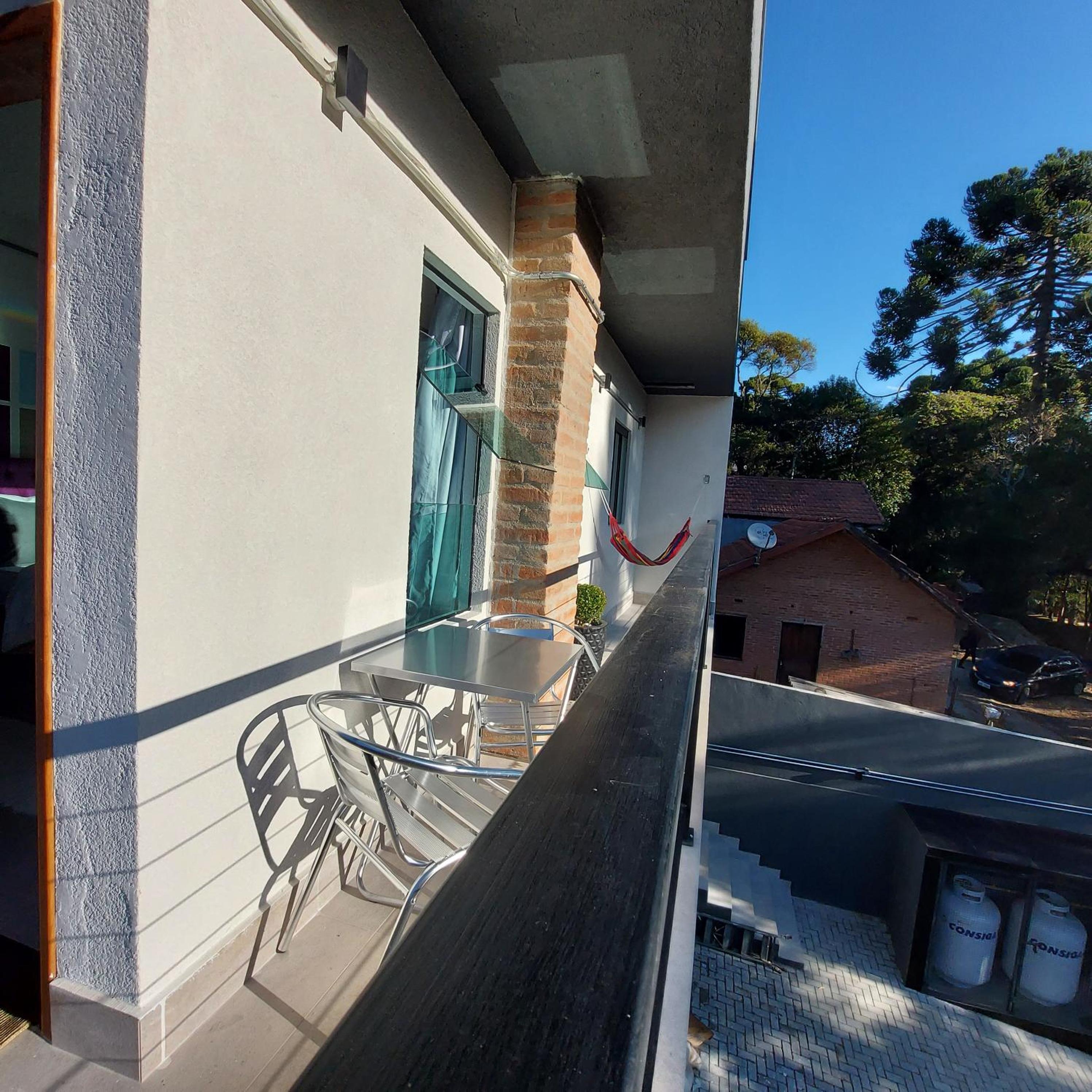 Criptoméria Concept Home - O seu Studio nas Montanhas.