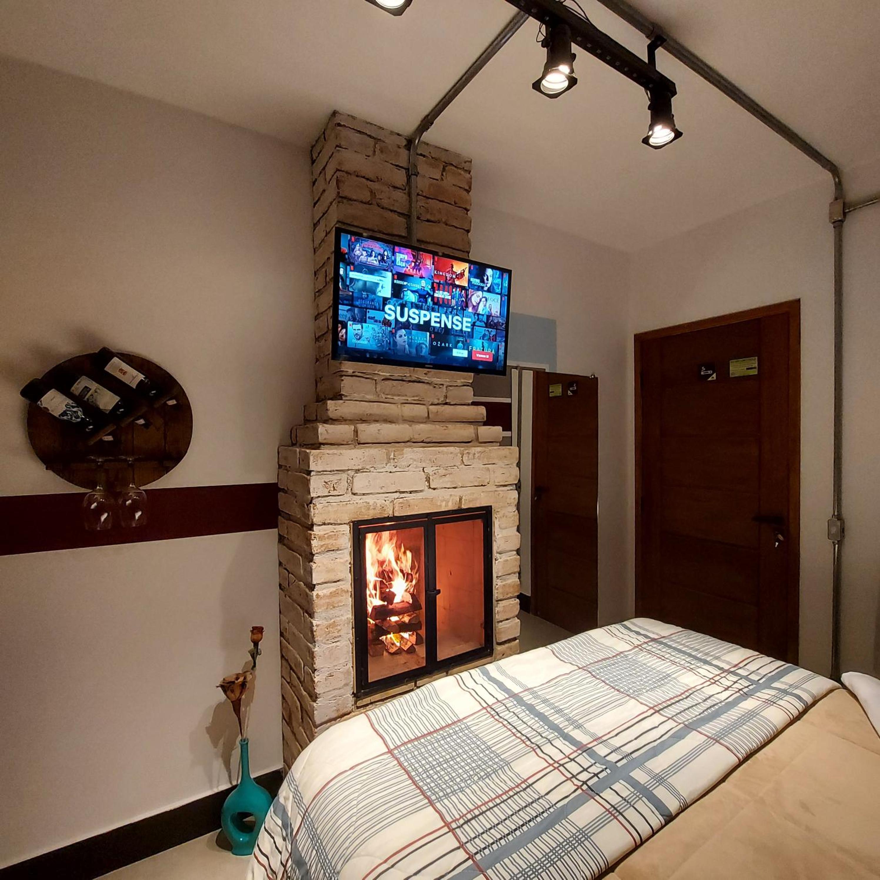 Criptoméria Concept Home - O seu Studio nas Montanhas.