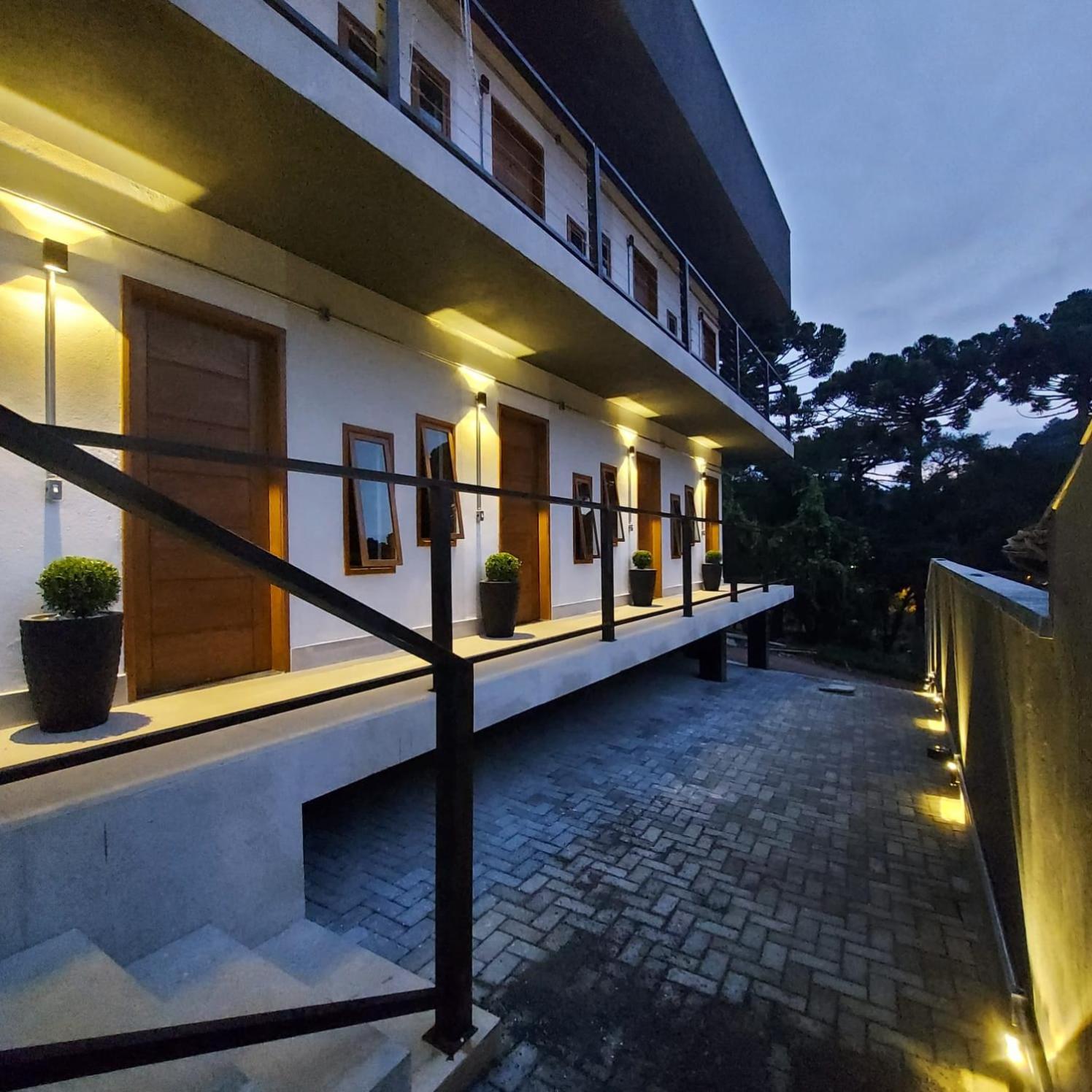 Criptoméria Concept Home - O seu Studio nas Montanhas.