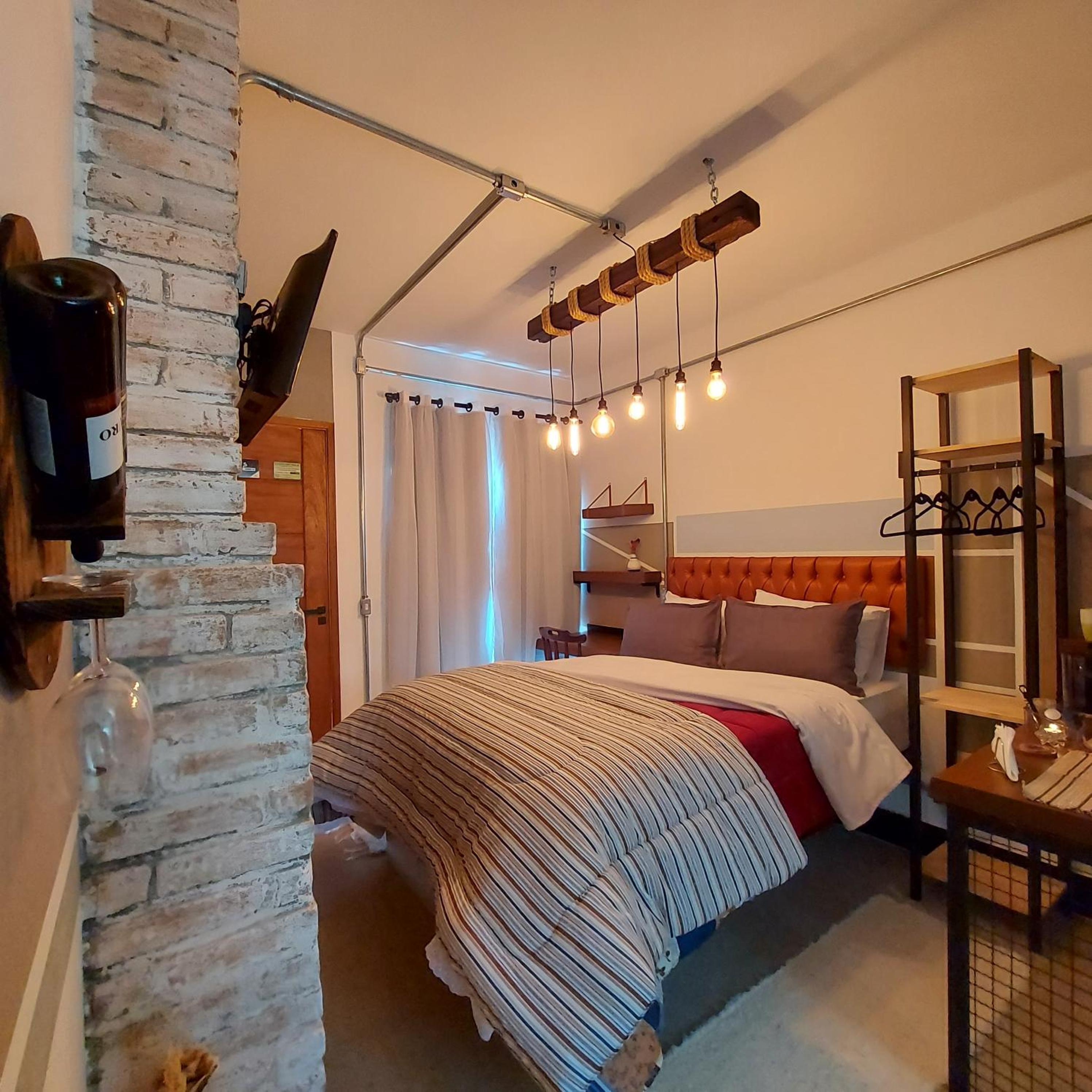 Criptoméria Concept Home - O seu Studio nas Montanhas.