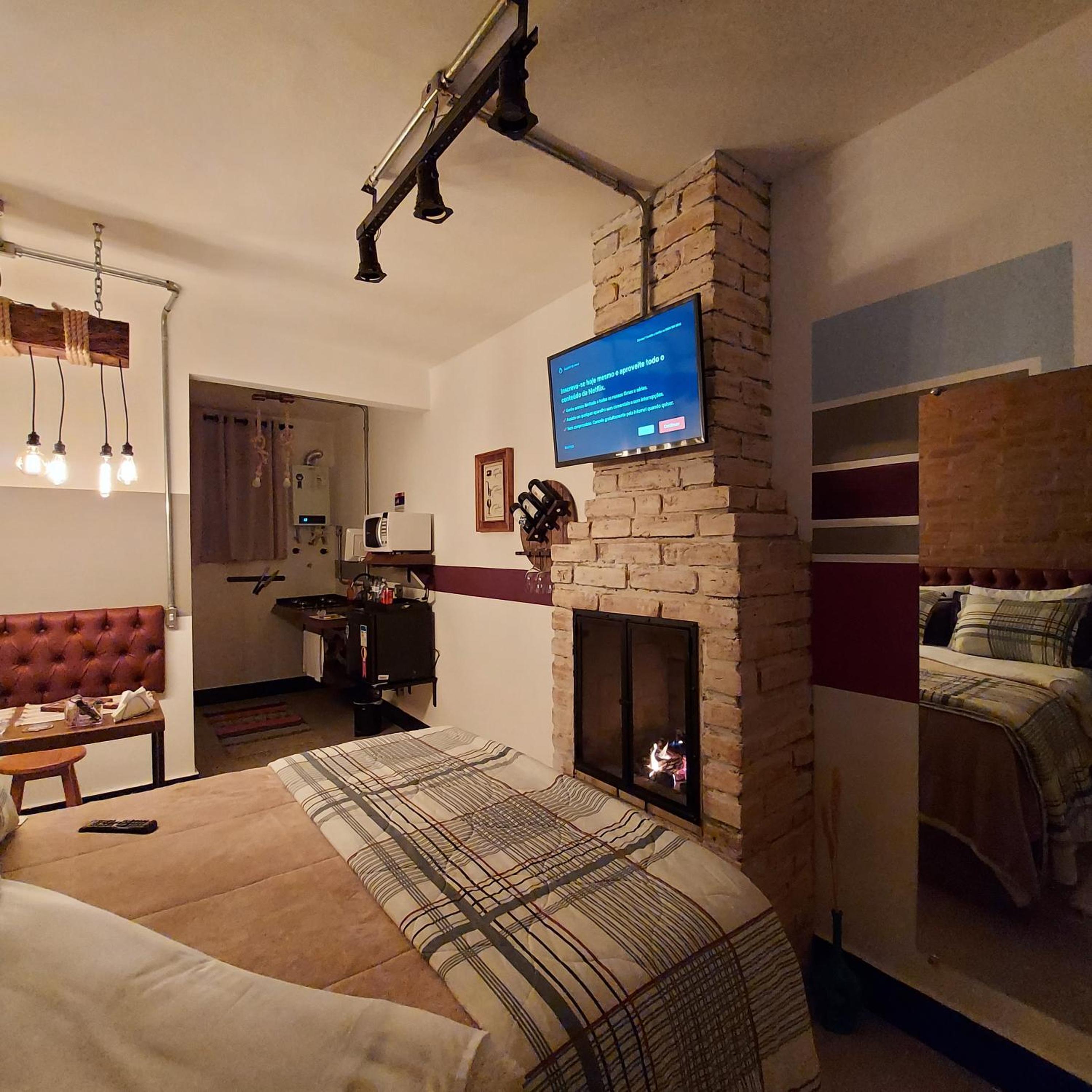 Criptoméria Concept Home - O seu Studio nas Montanhas.