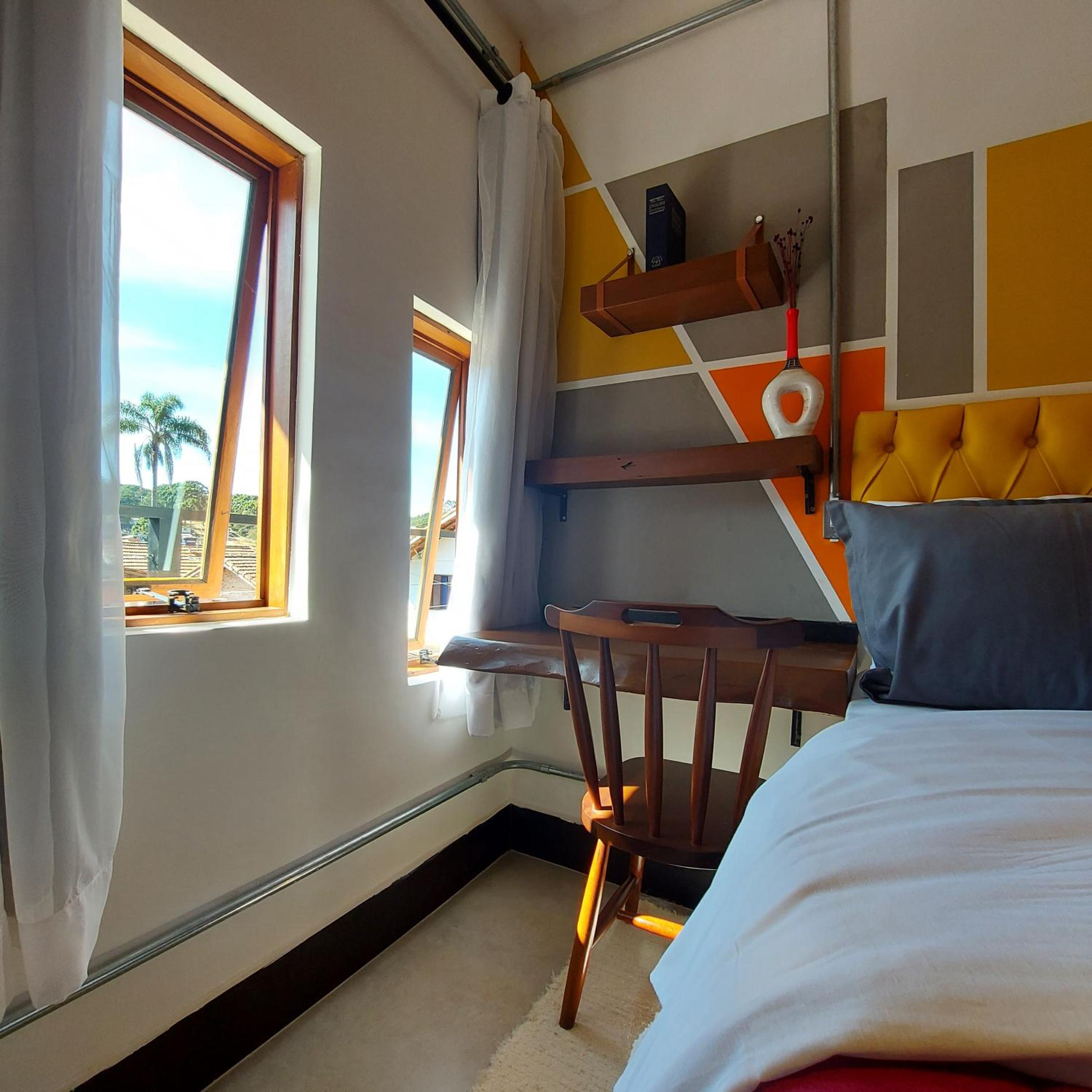 Criptoméria Concept Home - O seu Studio nas Montanhas.
