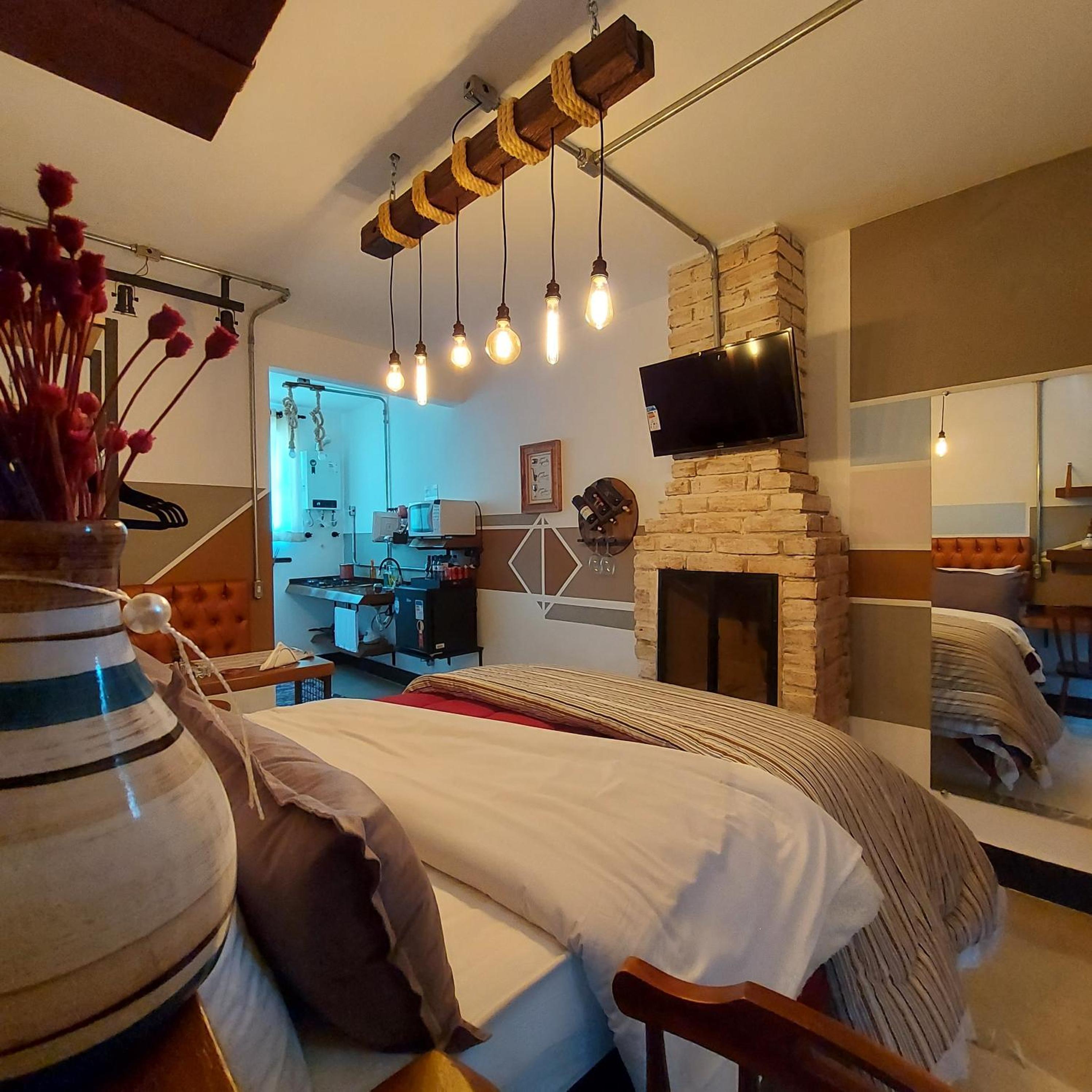 Criptoméria Concept Home - O seu Studio nas Montanhas.
