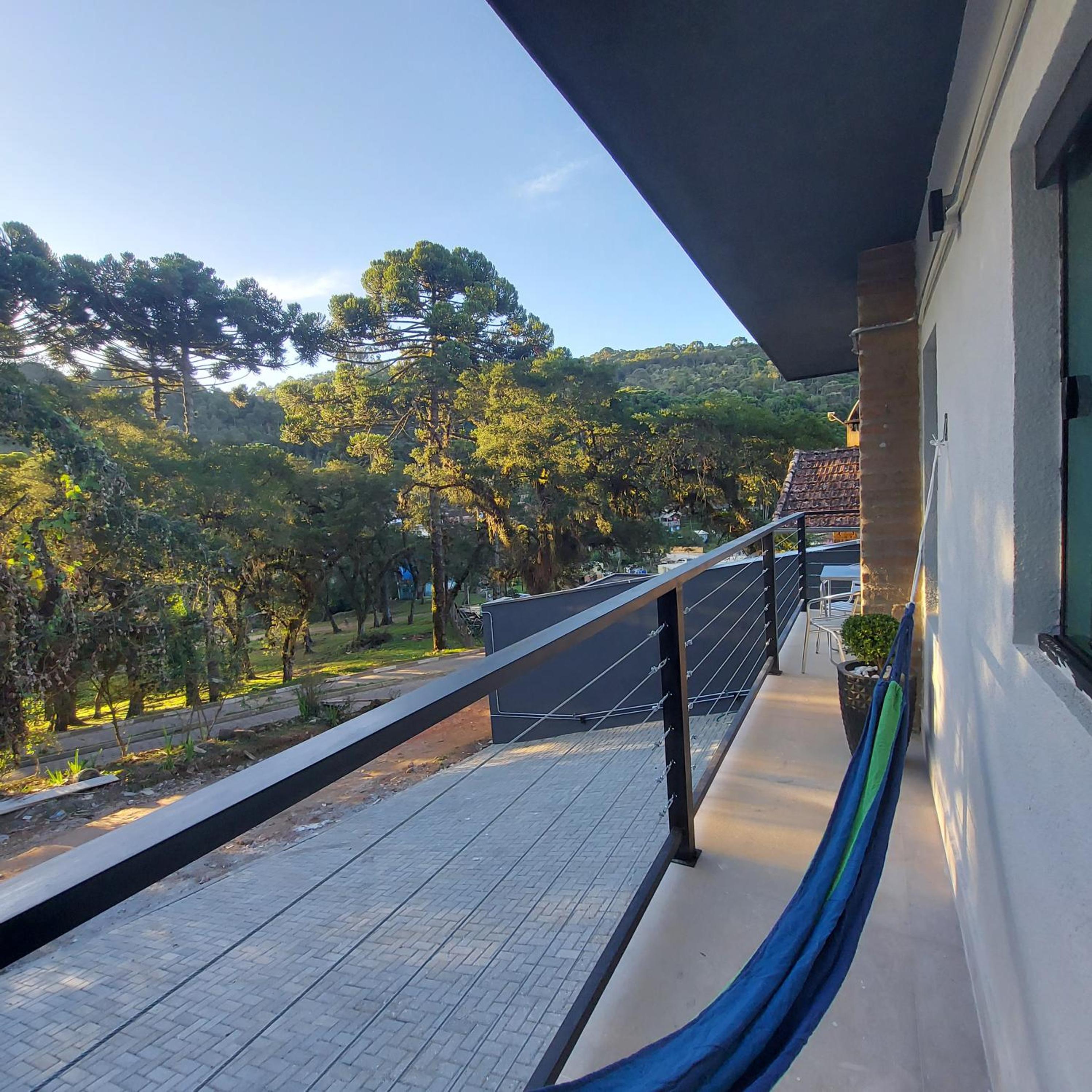Criptoméria Concept Home - O seu Studio nas Montanhas.
