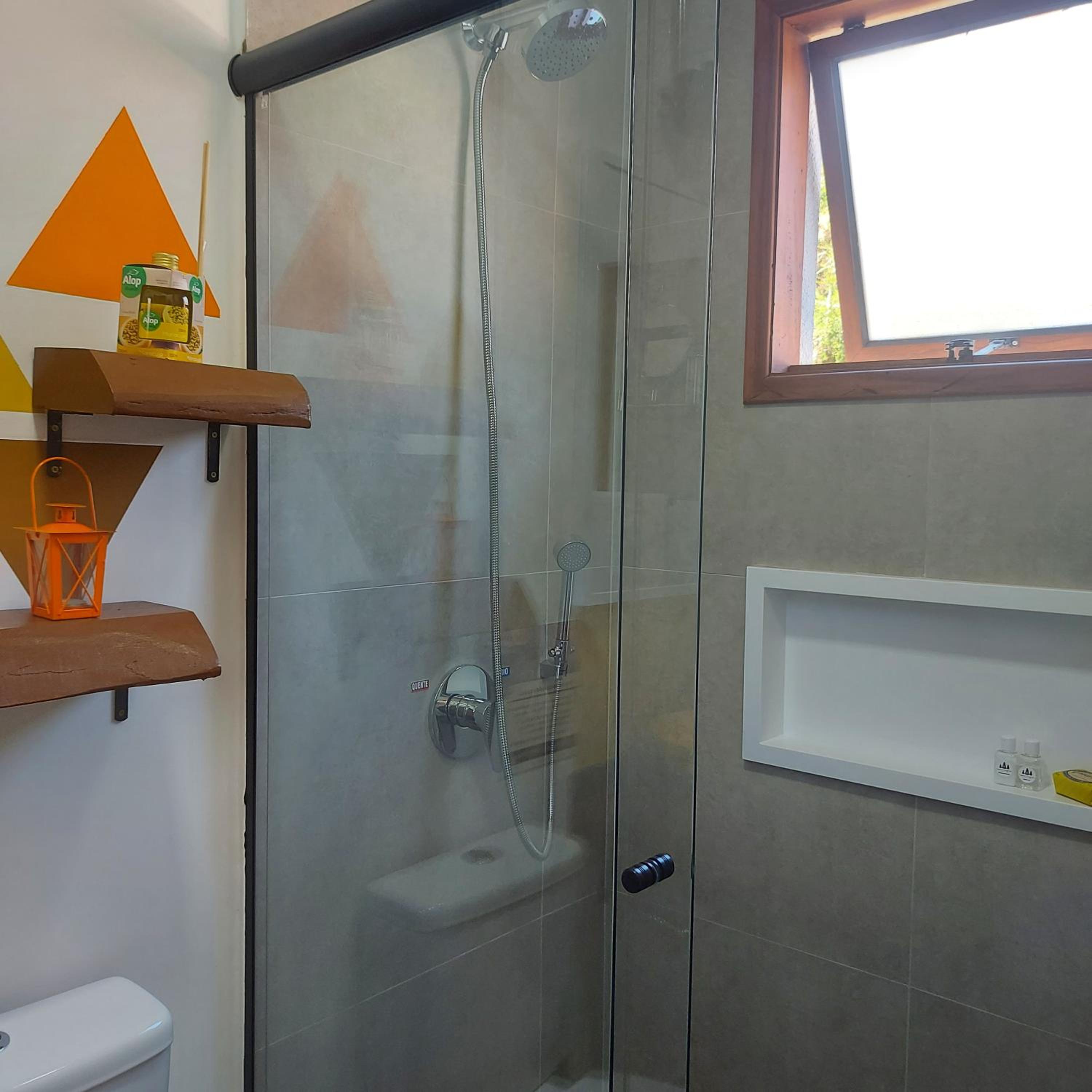 Criptoméria Concept Home - O seu Studio nas Montanhas.