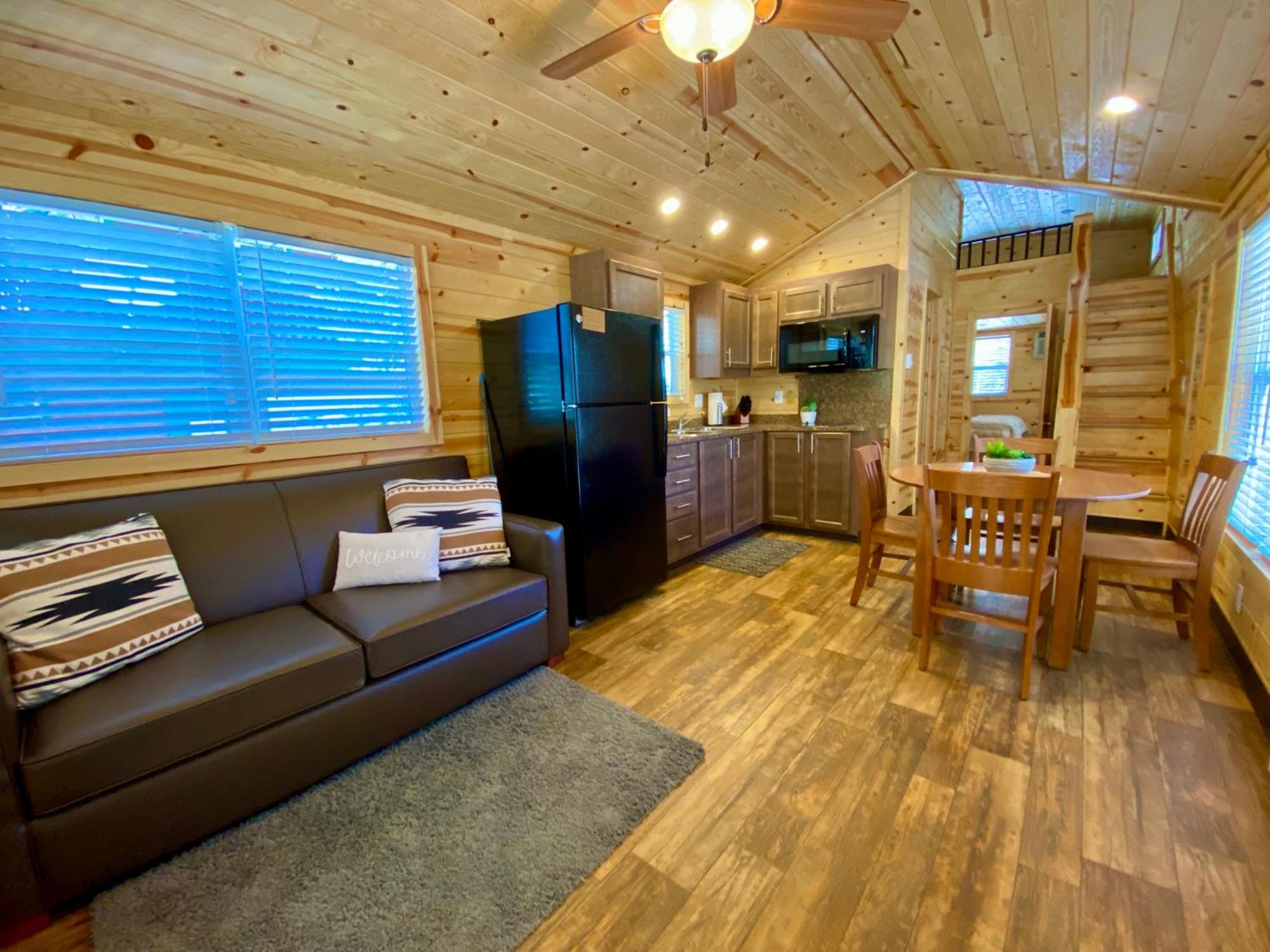 Ouray Riverside Resort - Inn & Cabins