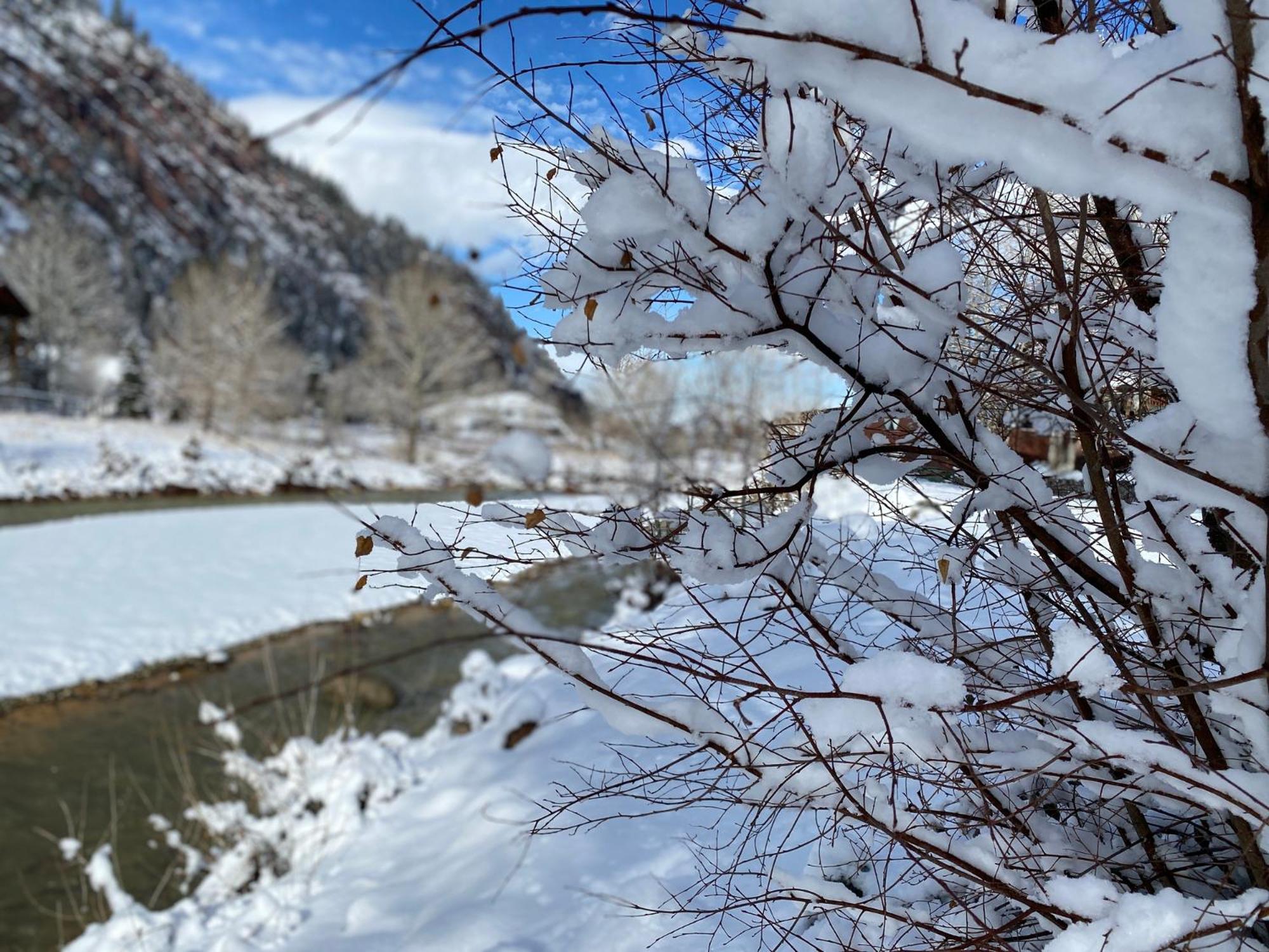 Ouray Riverside Resort - Inn & Cabins