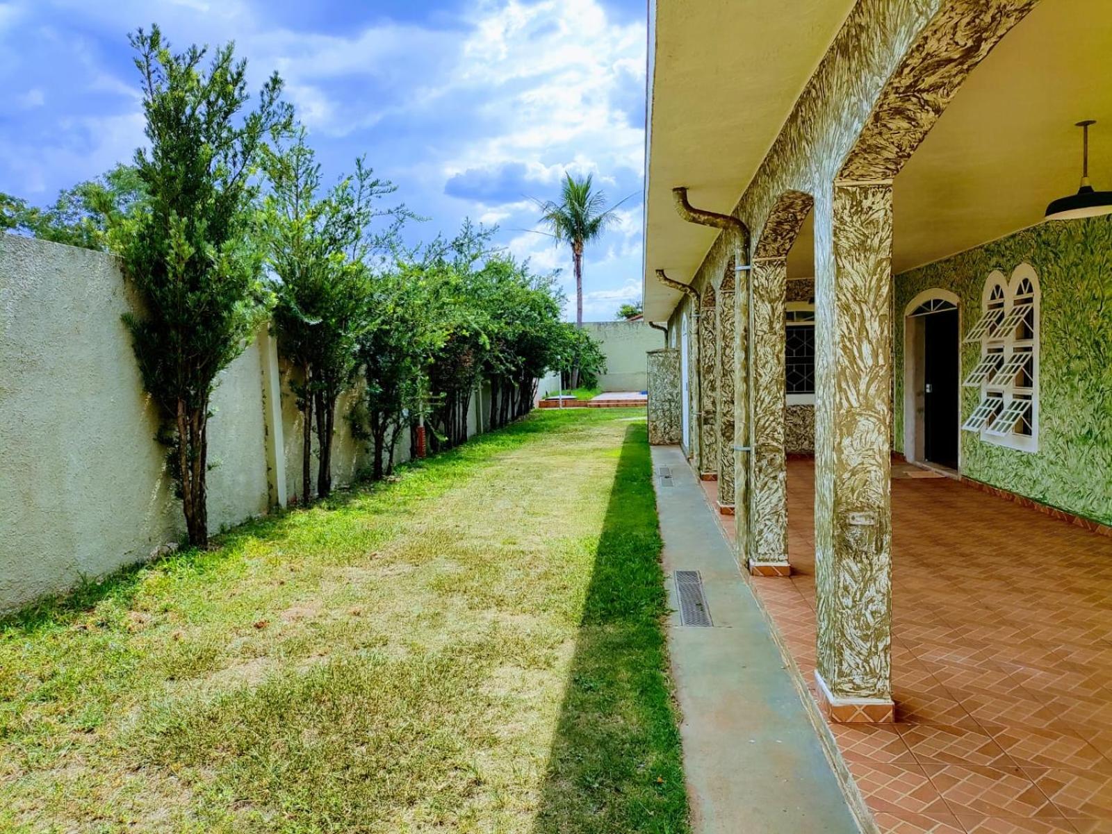 Casa com piscina - Canto do Sábia