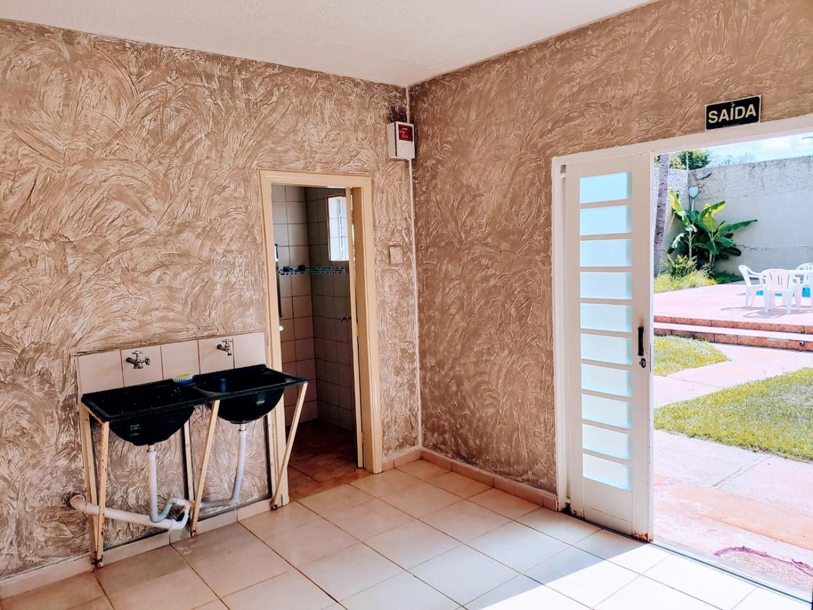 Casa com piscina - Canto do Sábia
