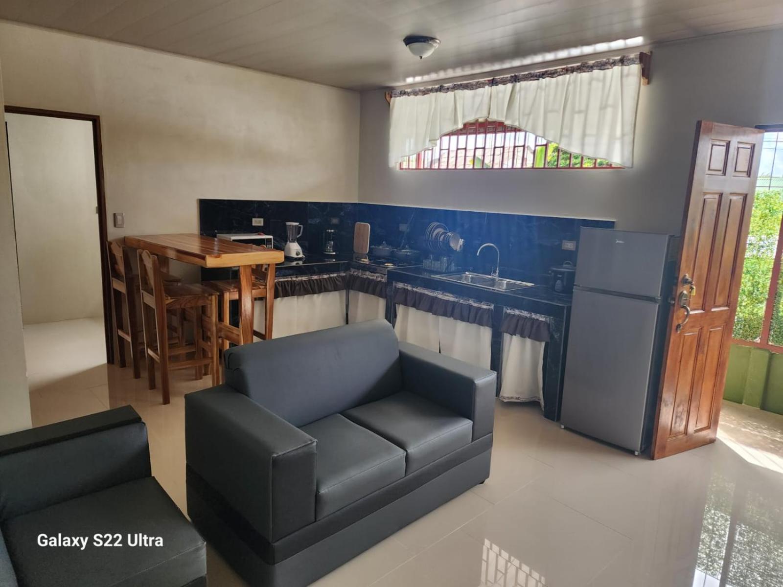 Peluza's place