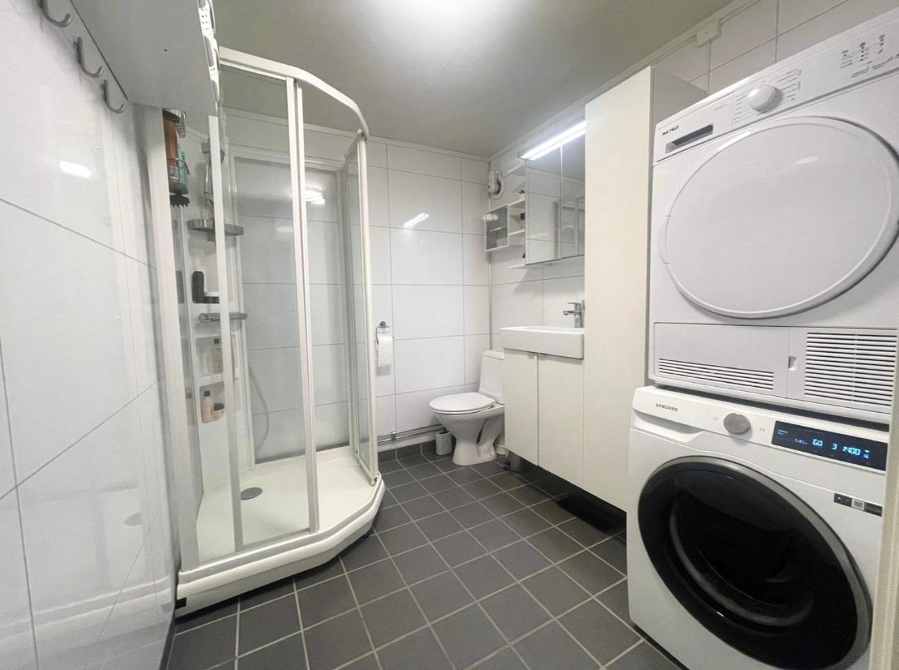 Cozy 2-Bed Apartment on the top of Tromsø! view 2