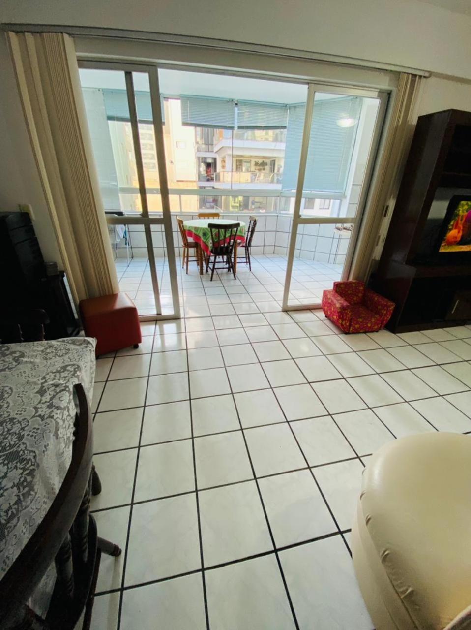 APARTAMENTO PRÓXIMO A PRAIA E SHOPPING RUSSI&RUSSI