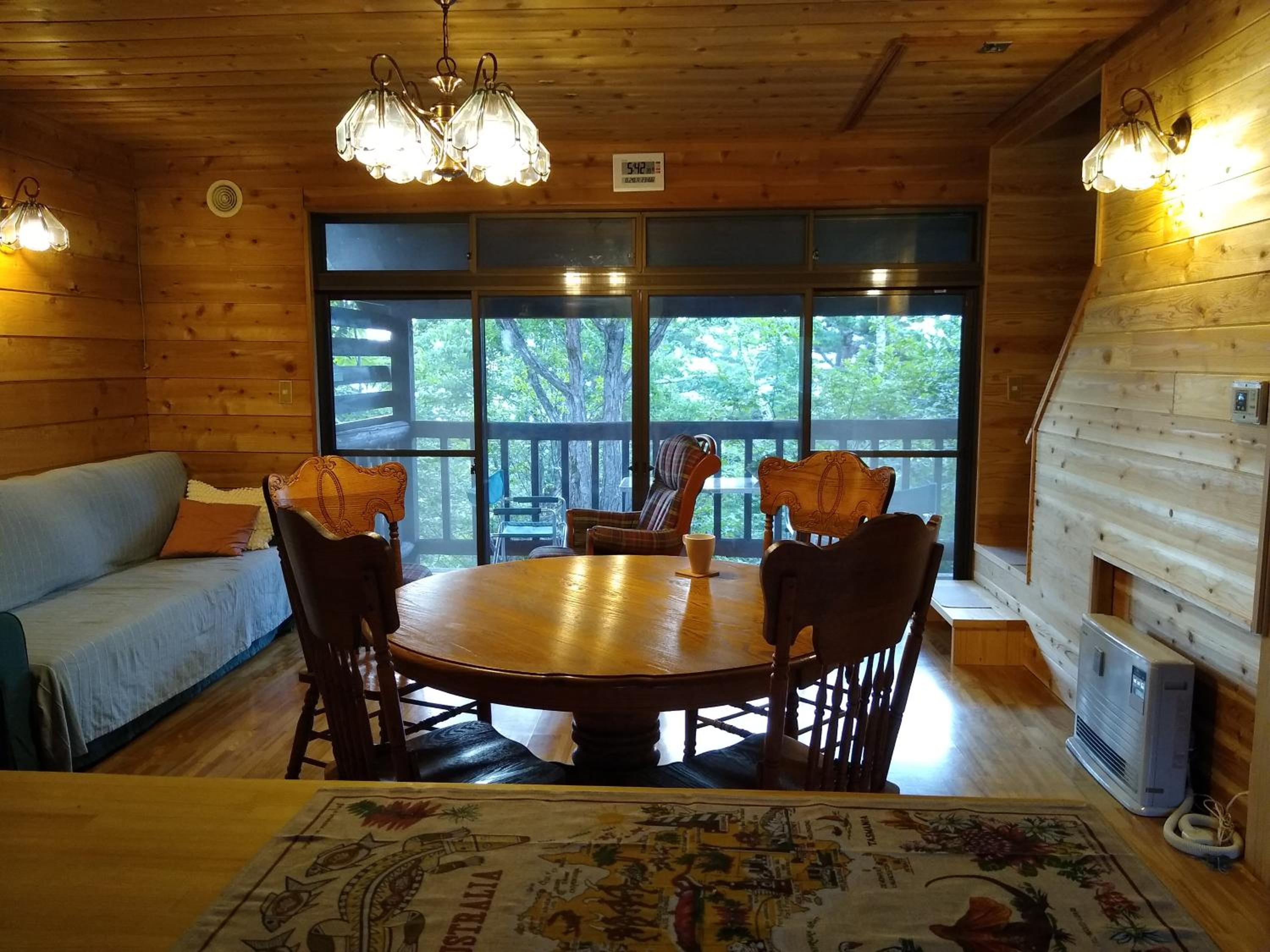 Robin's Lodge