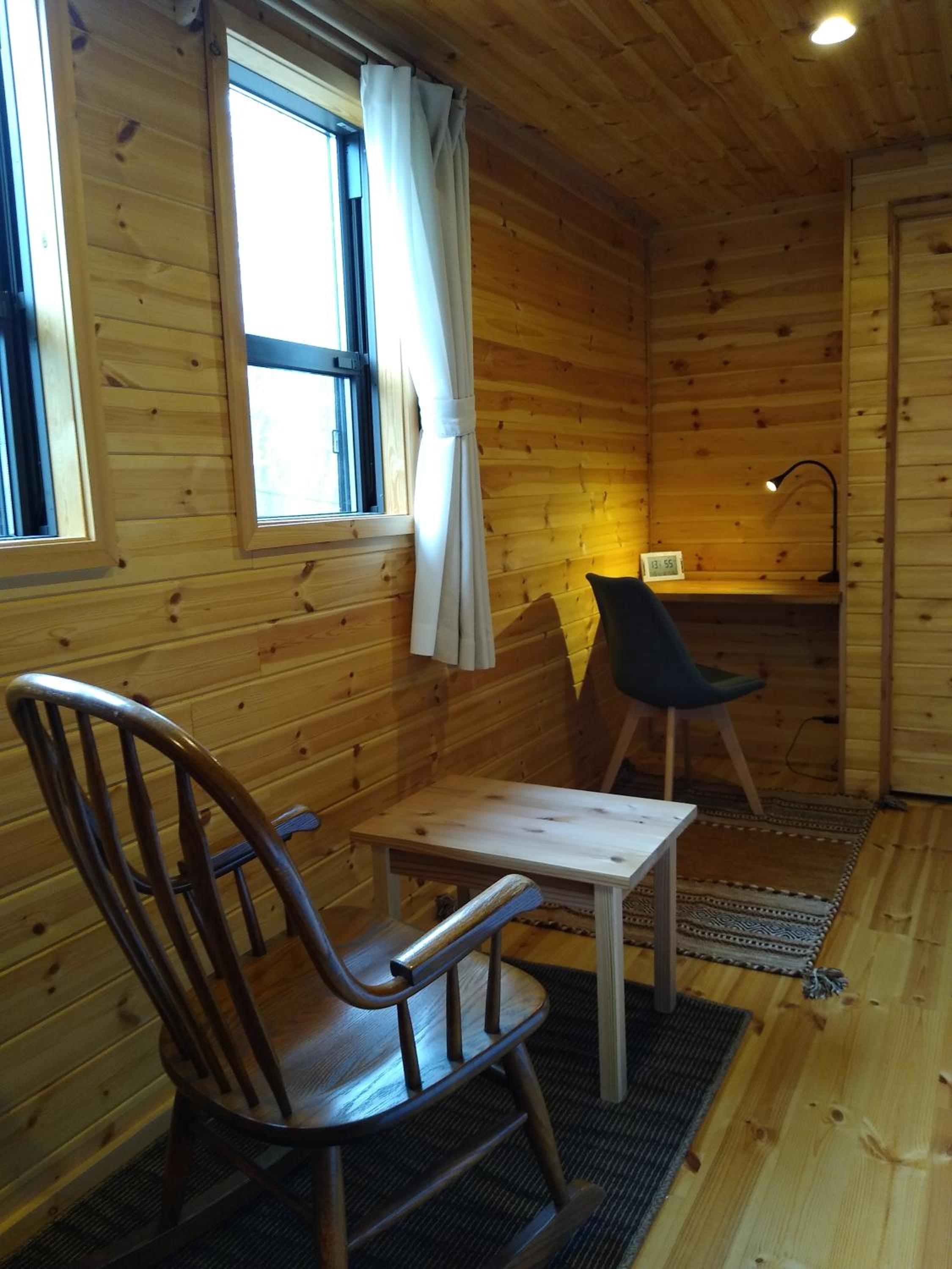 Robin's Lodge