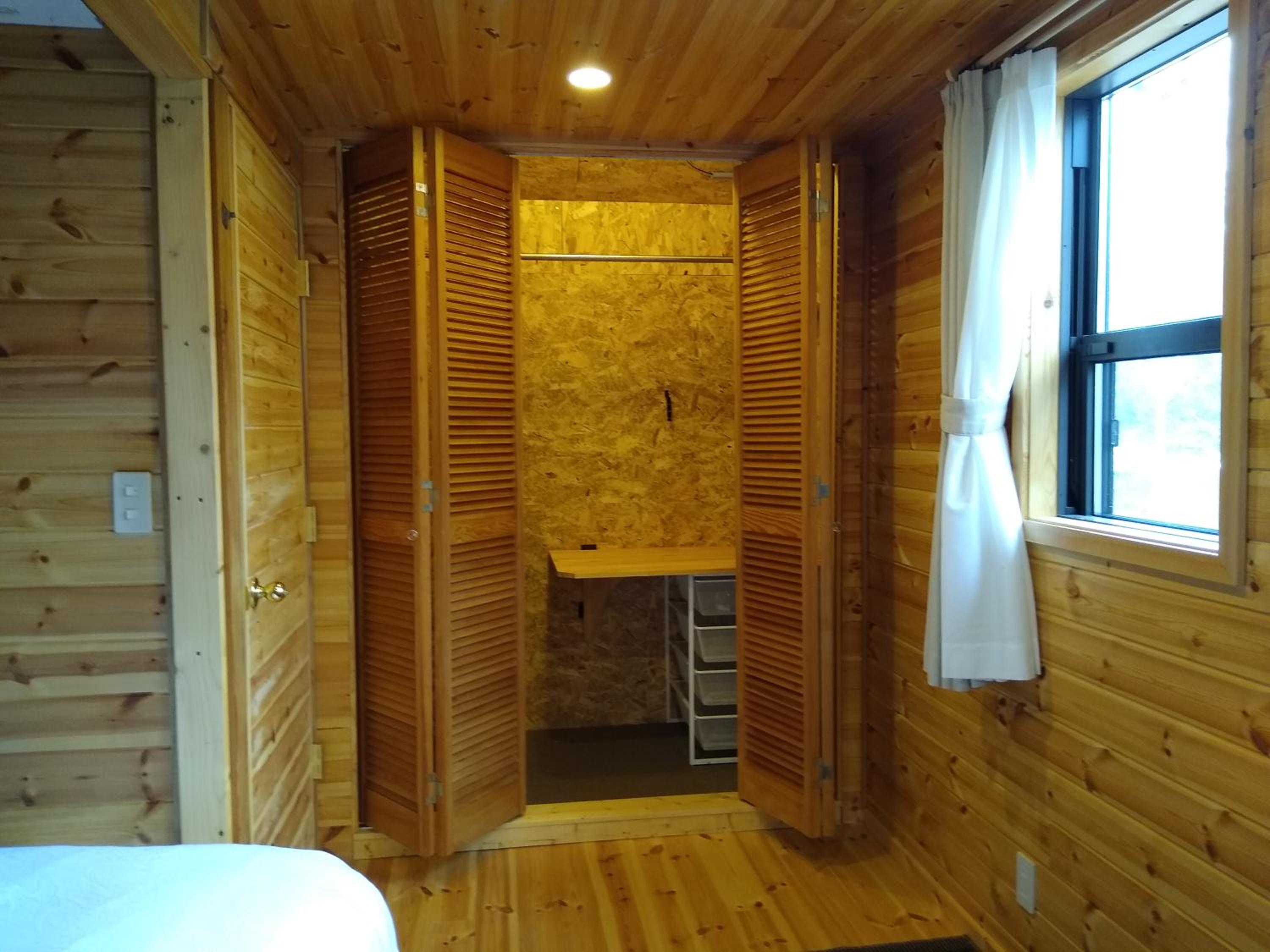 Robin's Lodge