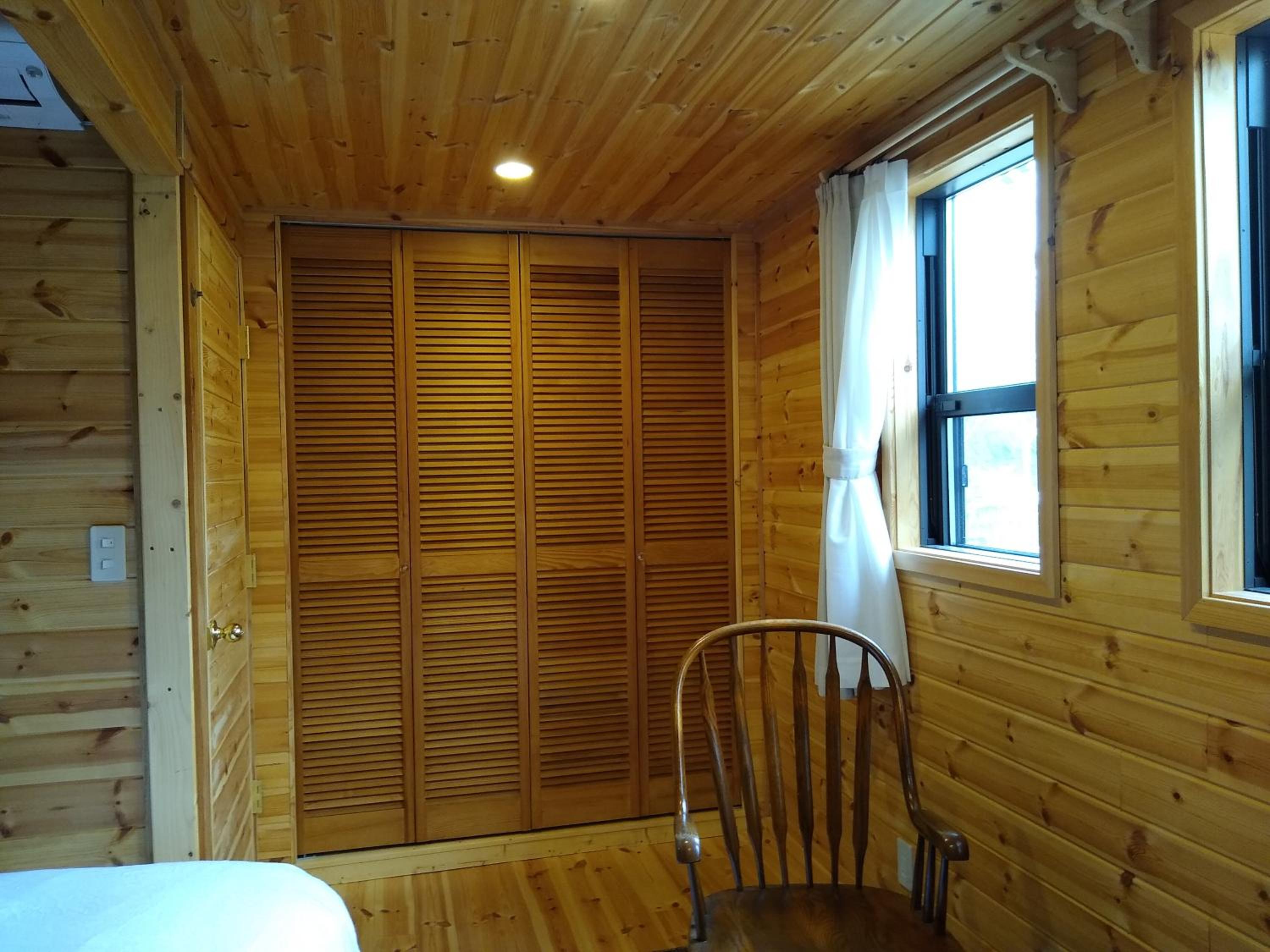 Robin's Lodge