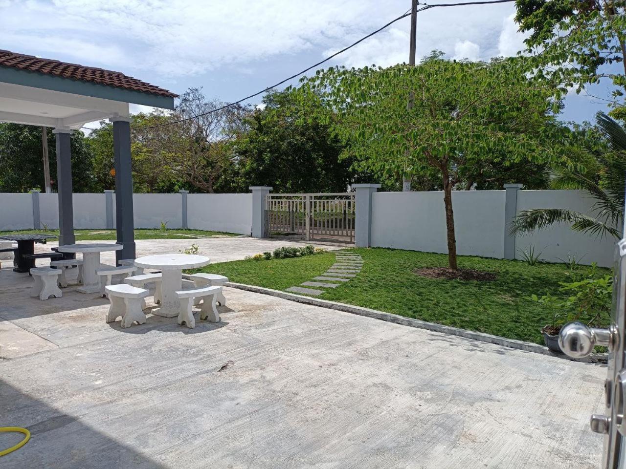 Ceri Kluang Homestay (Corner Lot) photo 4