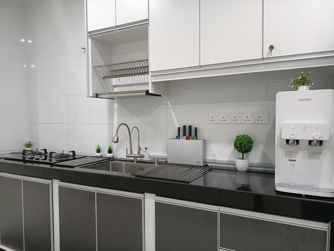 Ceri Kluang Homestay (Corner Lot) photo 7
