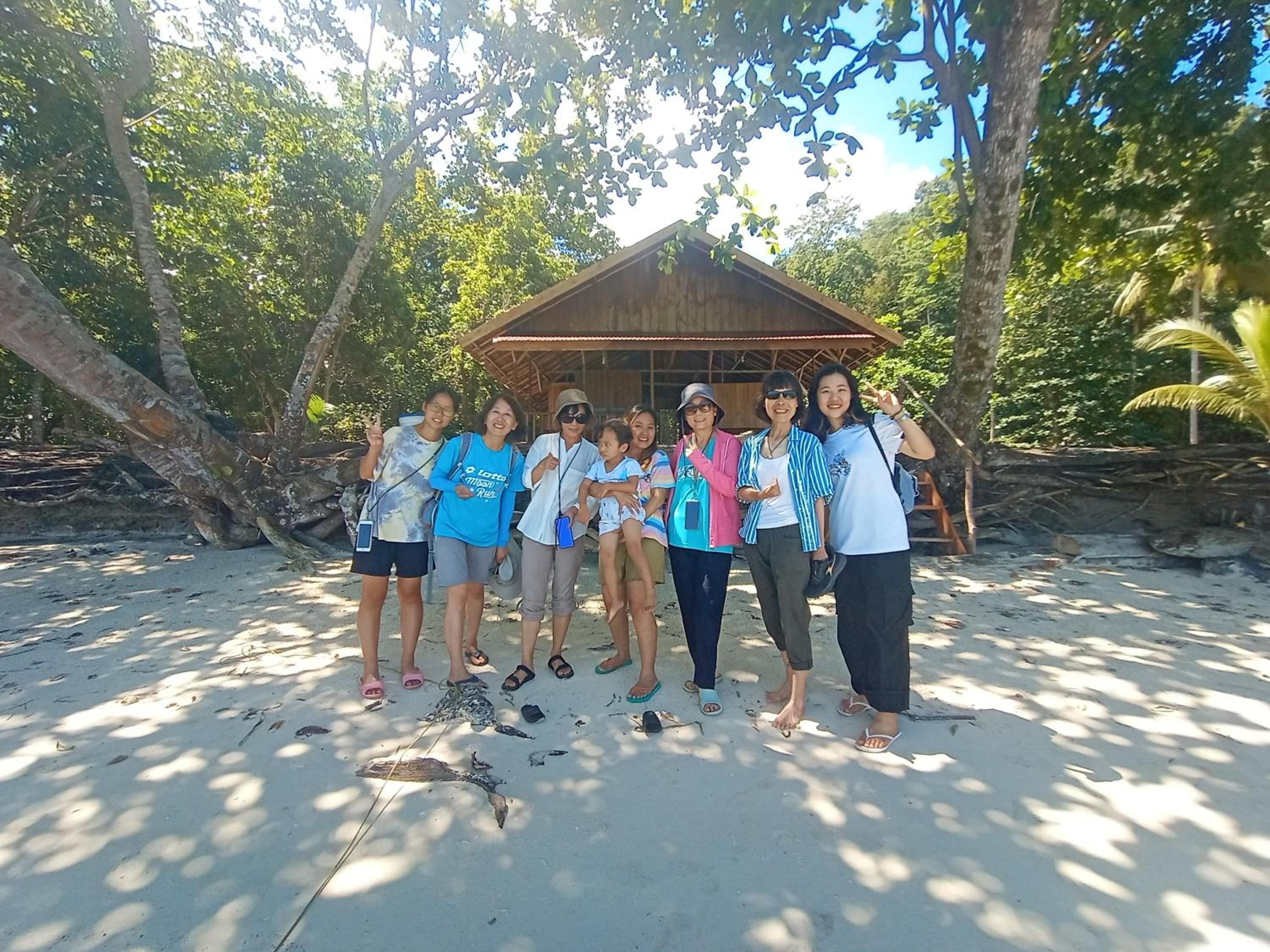 Tanjung Kalemo Resort