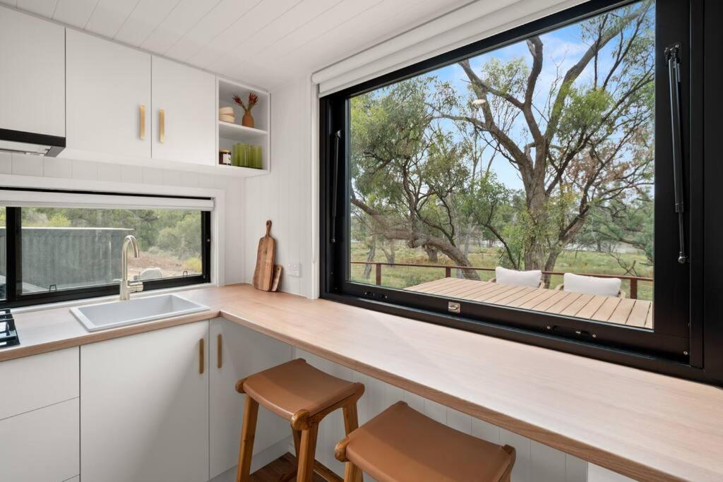 Parcoola Retreats secluded waterfront home