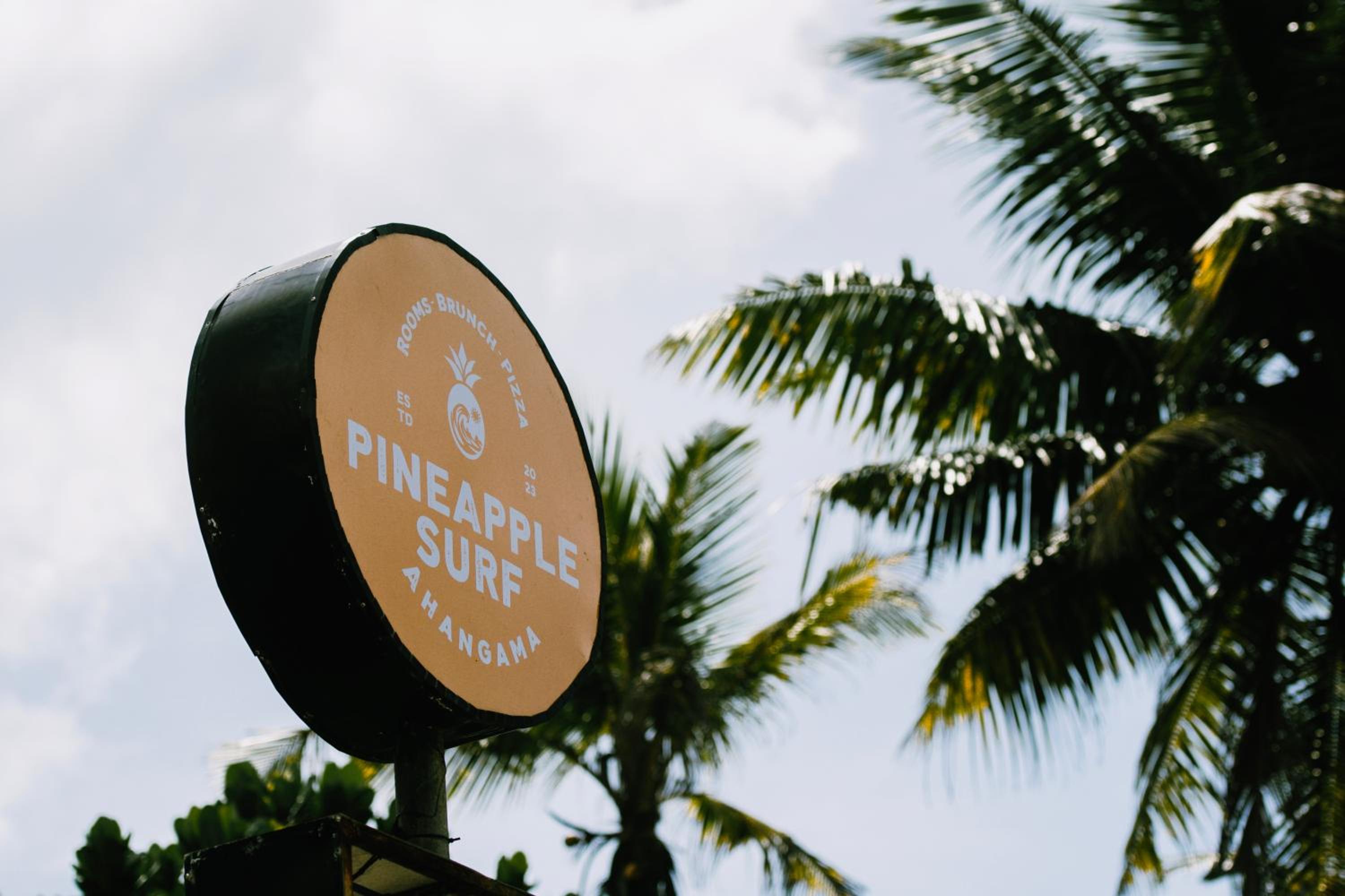 PineApple Surf
