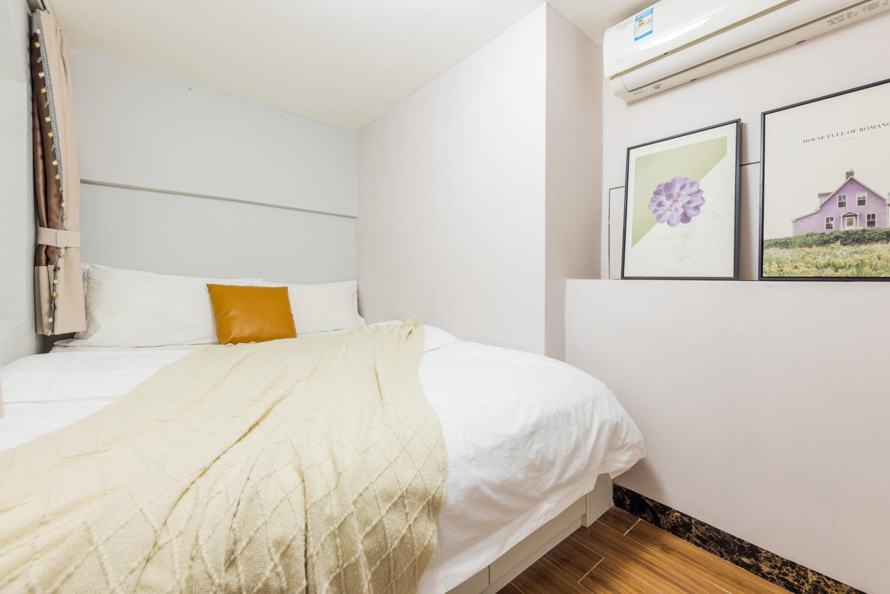 Lavendar Duplex Apartment