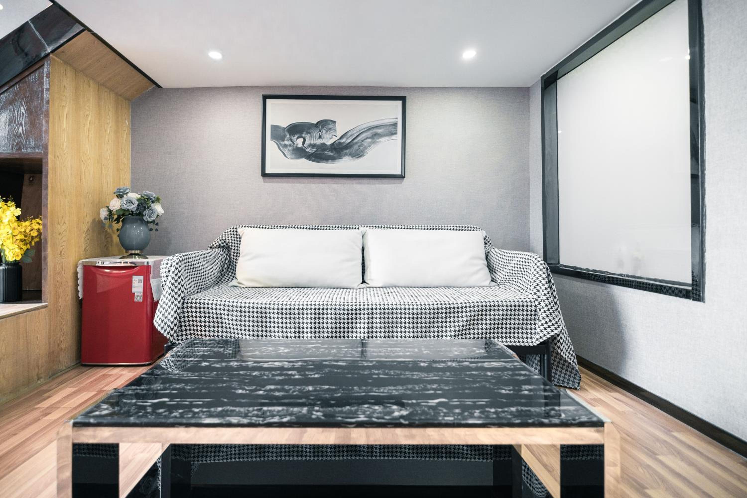 Lavendar Duplex Apartment