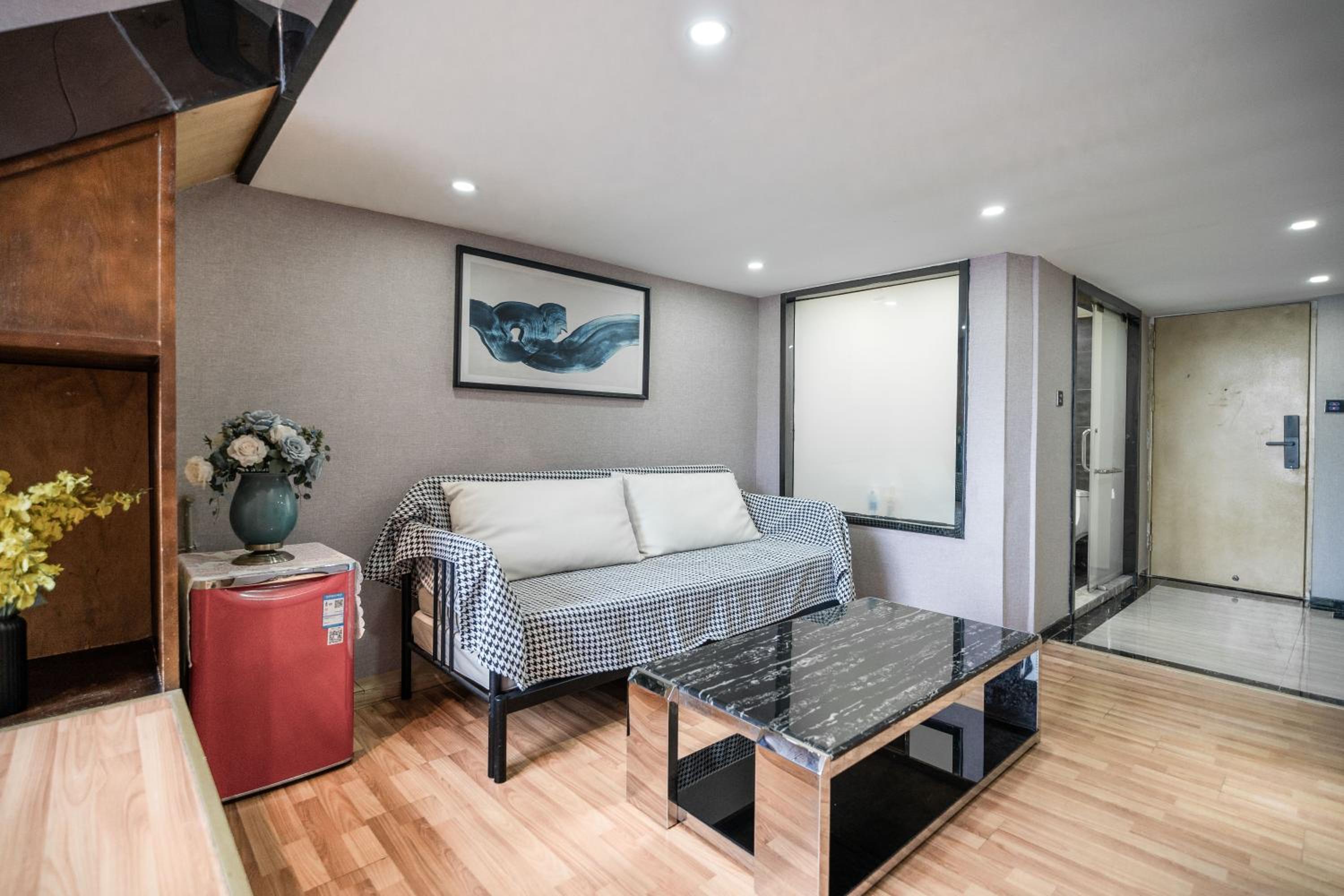 Lavendar Duplex Apartment