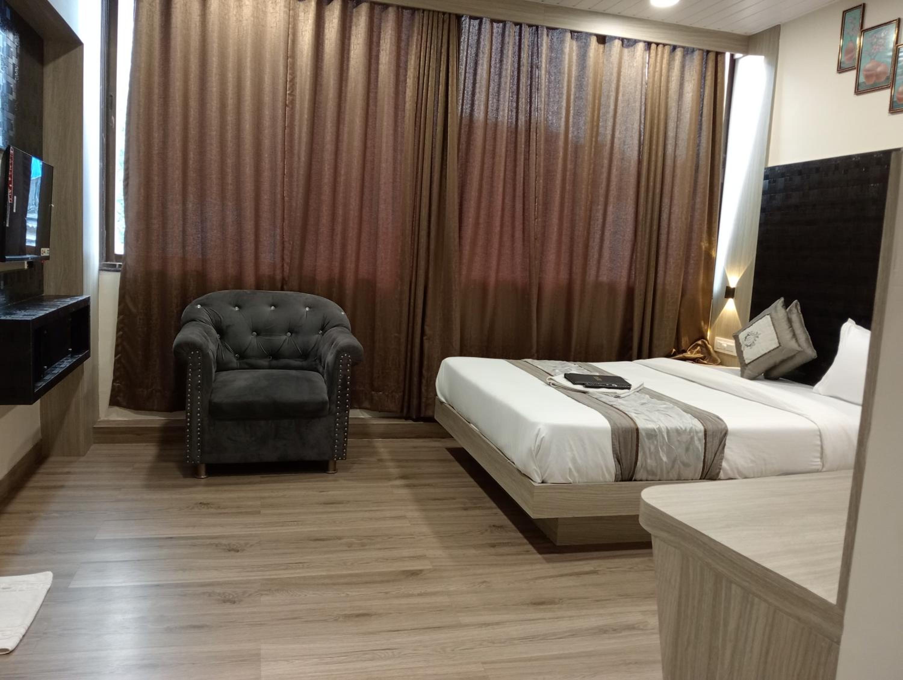 Hotel Arts International view 4