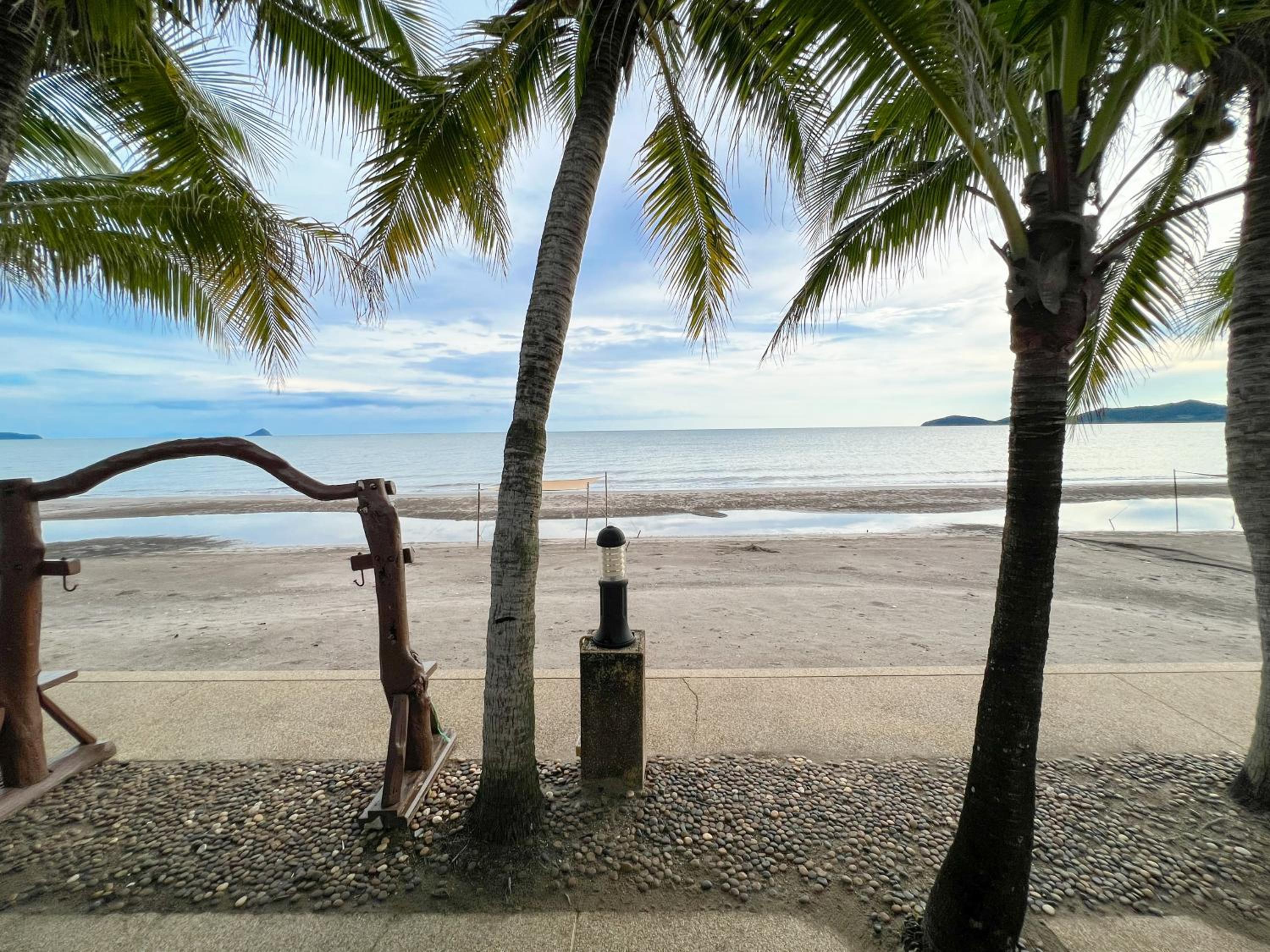 Baan Faa Talaychan Resort