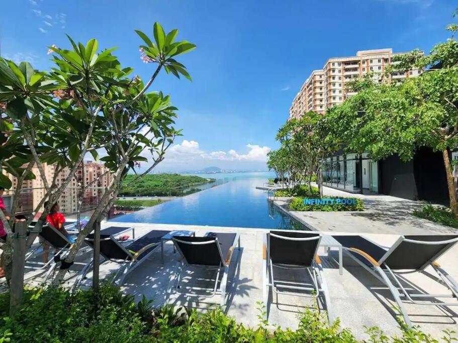 Jovial Modern&Stylish `UrbanSuites photo 4
