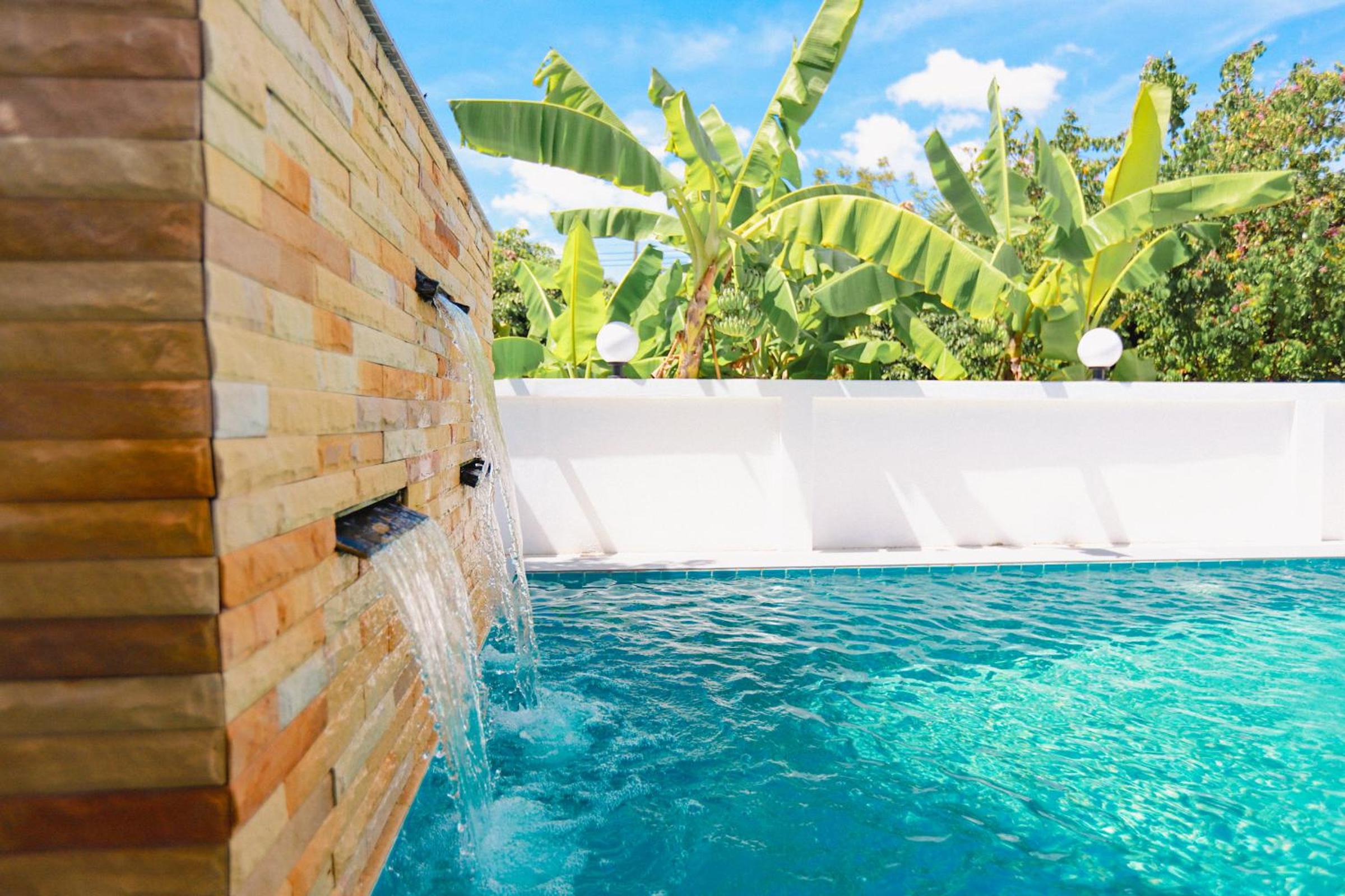Baan Faa Talaychan Resort