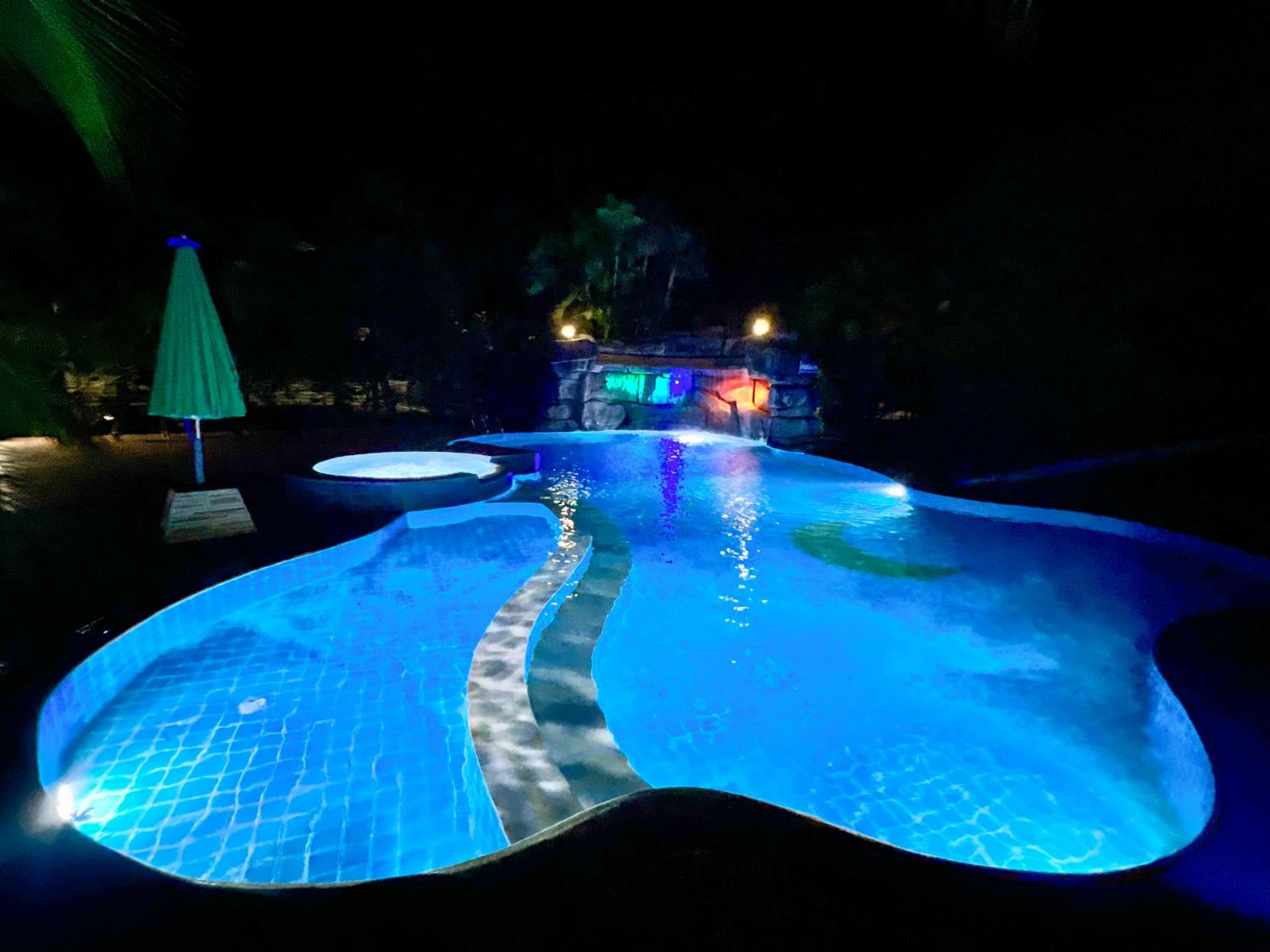Baan Faa Talaychan Resort