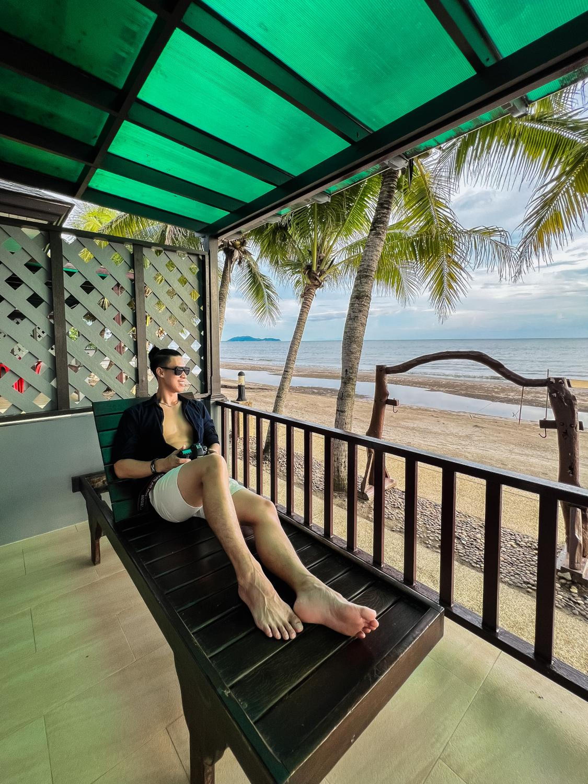 Baan Faa Talaychan Resort