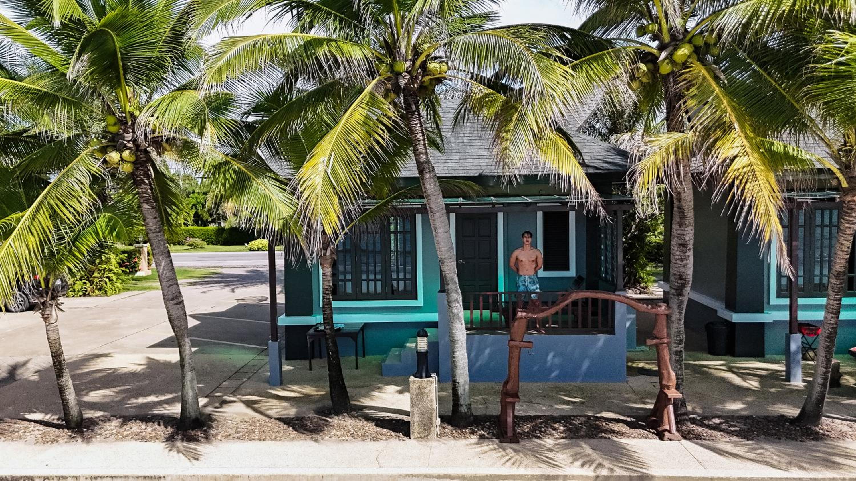 Baan Faa Talaychan Resort
