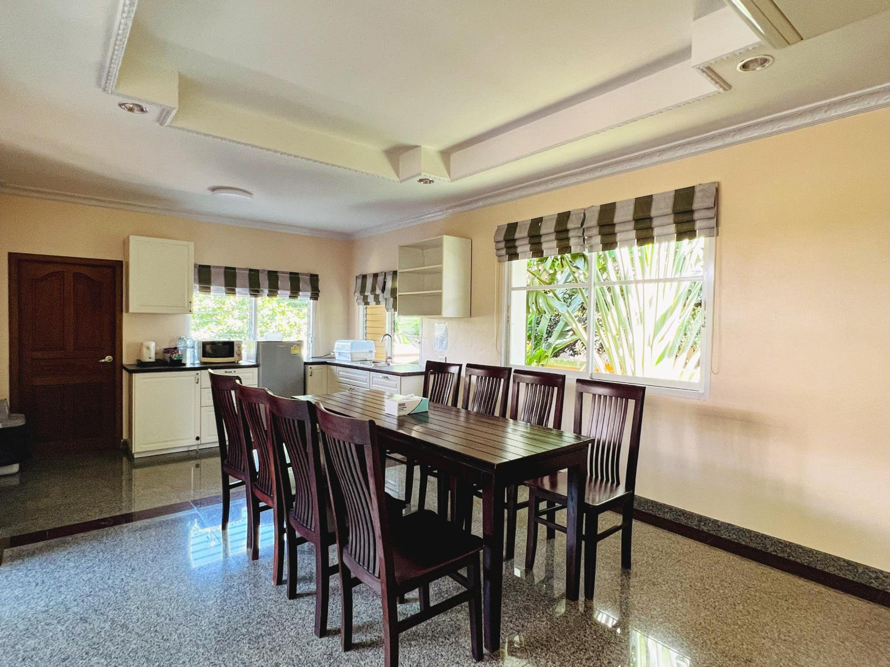 Baan Faa Talaychan Resort