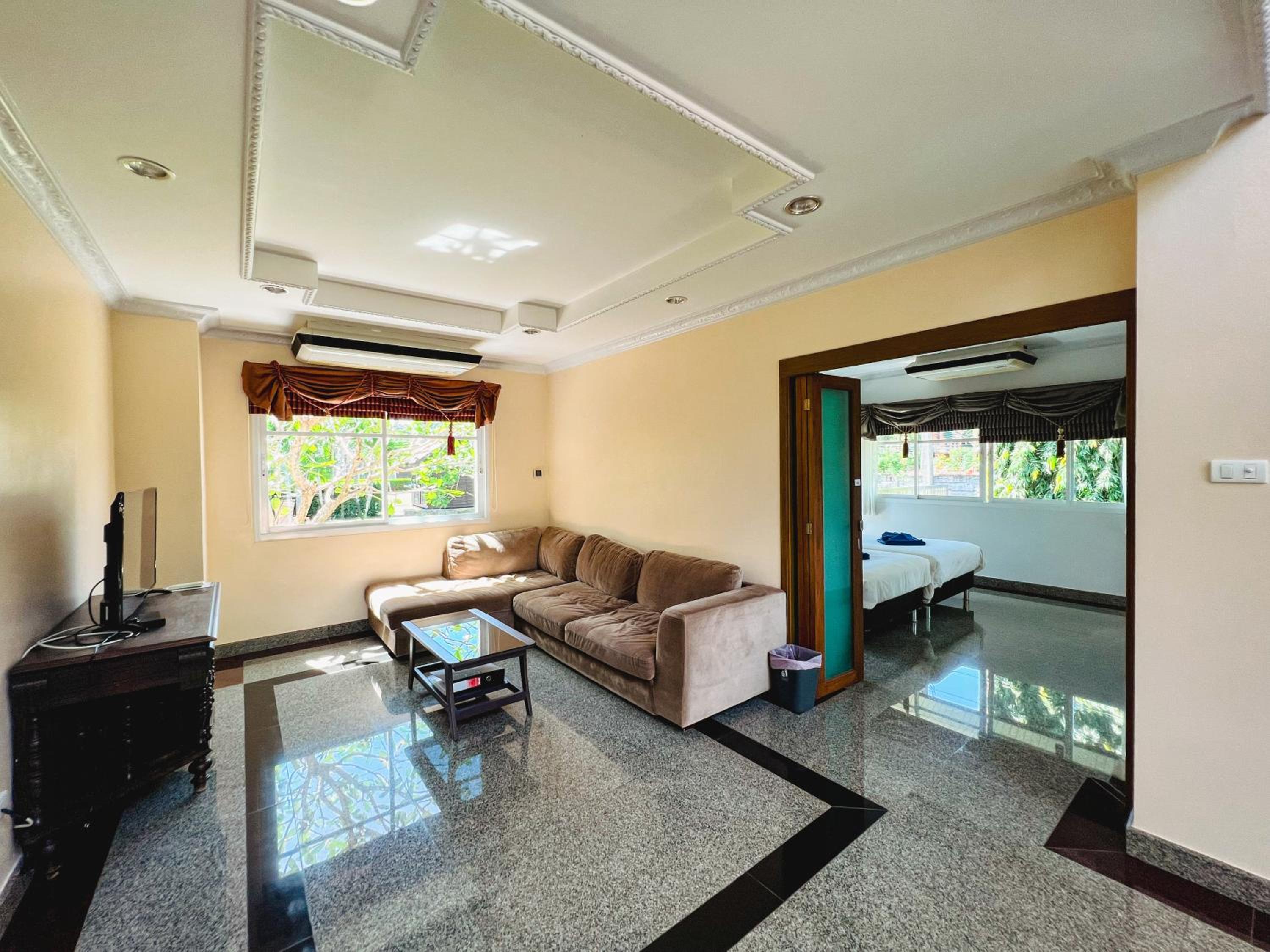 Baan Faa Talaychan Resort
