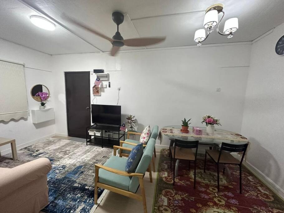 Iris Homestay @ Taman Melati