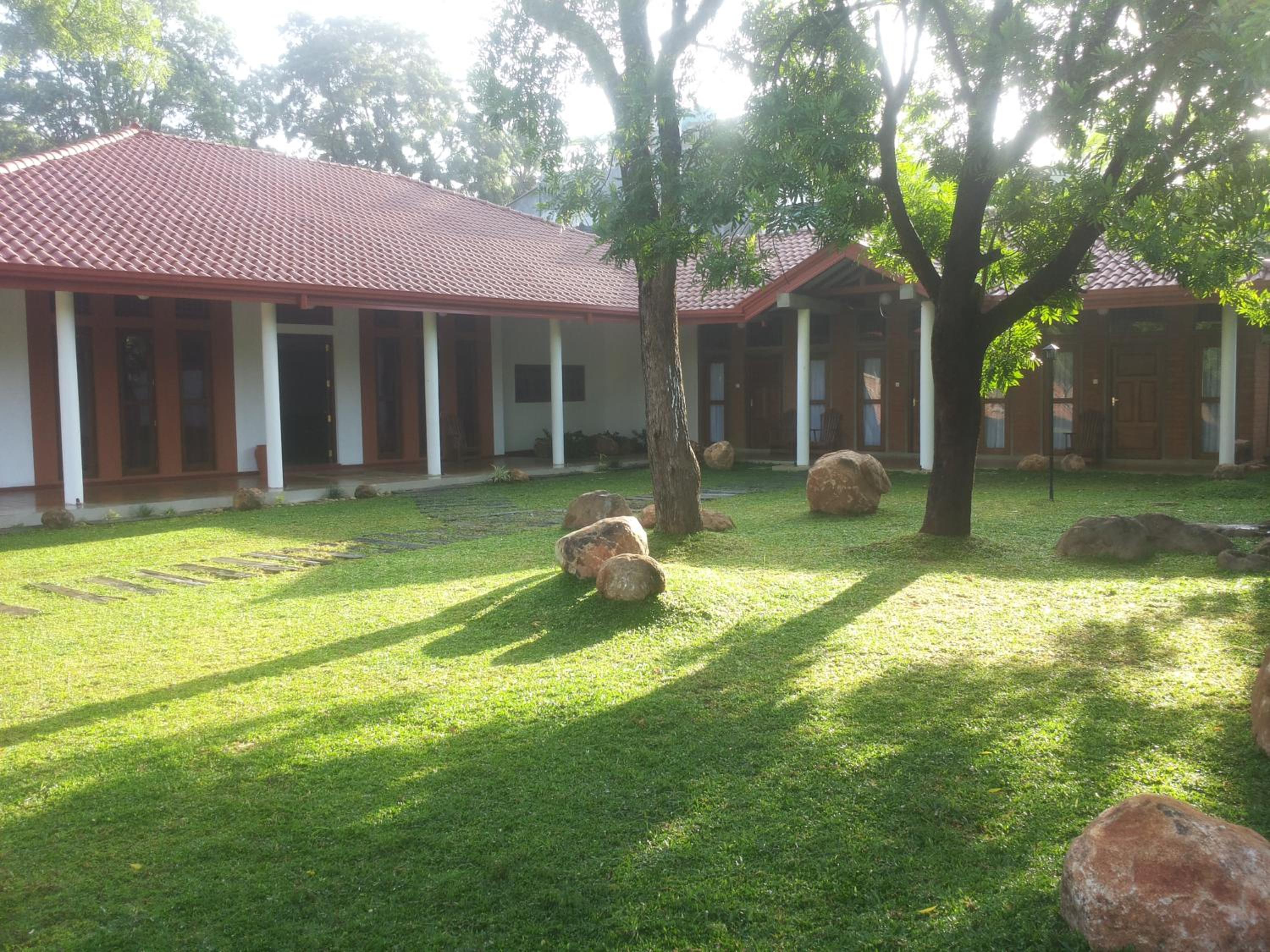 Anuradhapura Kanimadala Resort