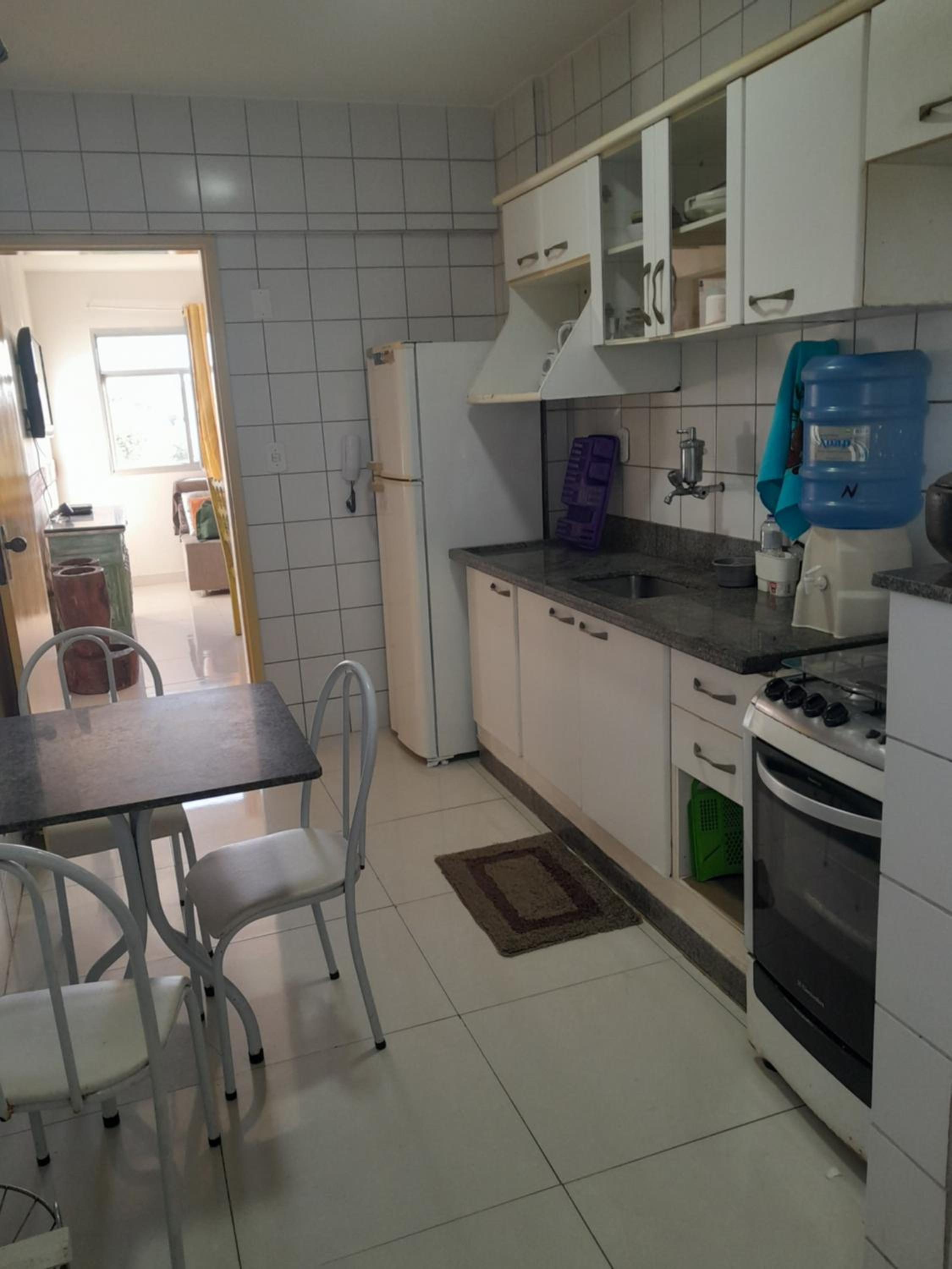 Otimo apartamento de 2 quartos na Praia do Morro