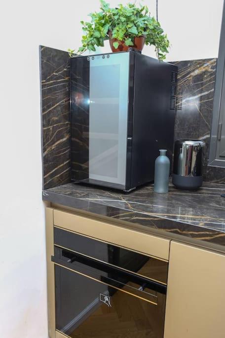 Ultra Luxury 3BR Beach Apartment