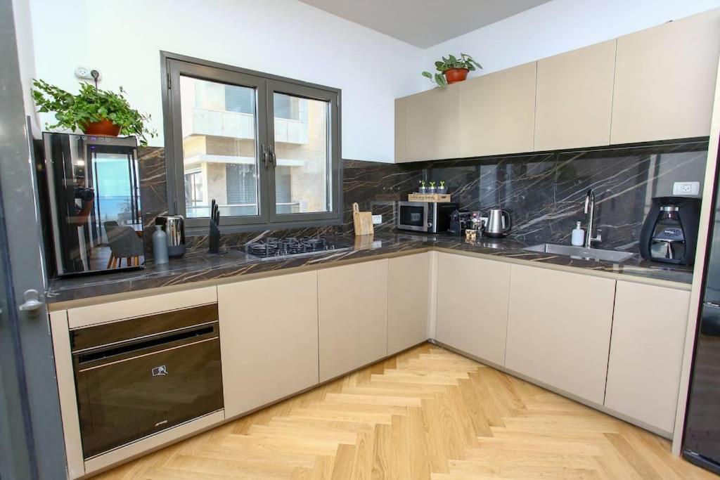 Ultra Luxury 3BR Beach Apartment