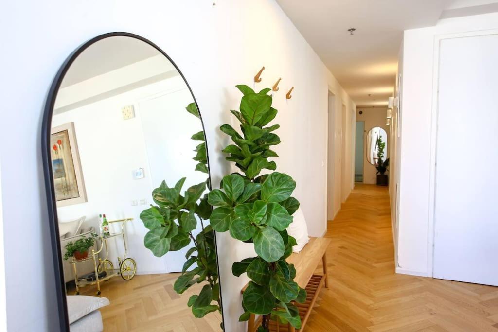 Ultra Luxury 3BR Beach Apartment