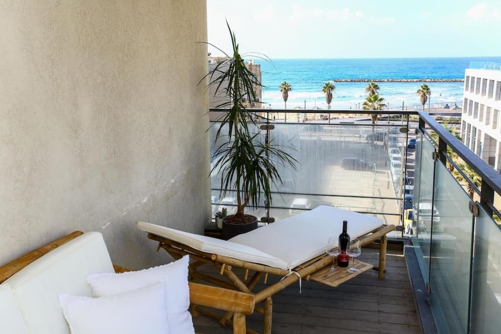 Ultra Luxury 3BR Beach Apartment