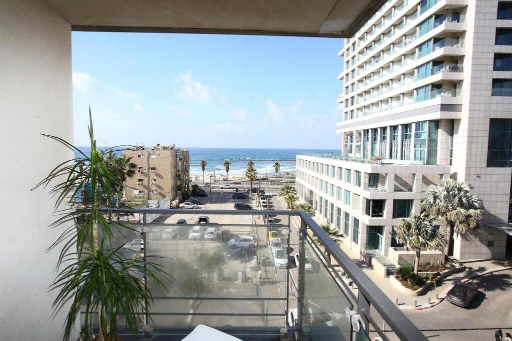Ultra Luxury 3BR Beach Apartment