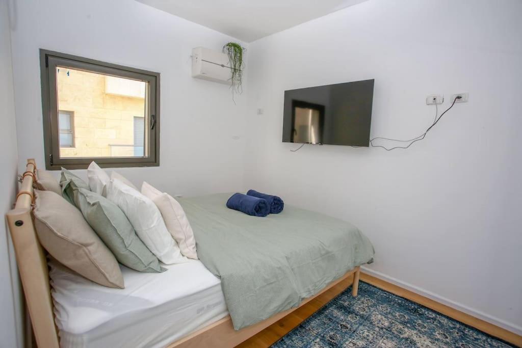 Ultra Luxury 3BR Beach Apartment