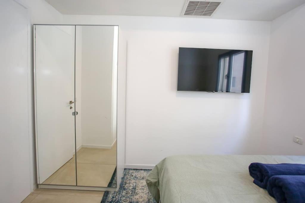 Ultra Luxury 3BR Beach Apartment