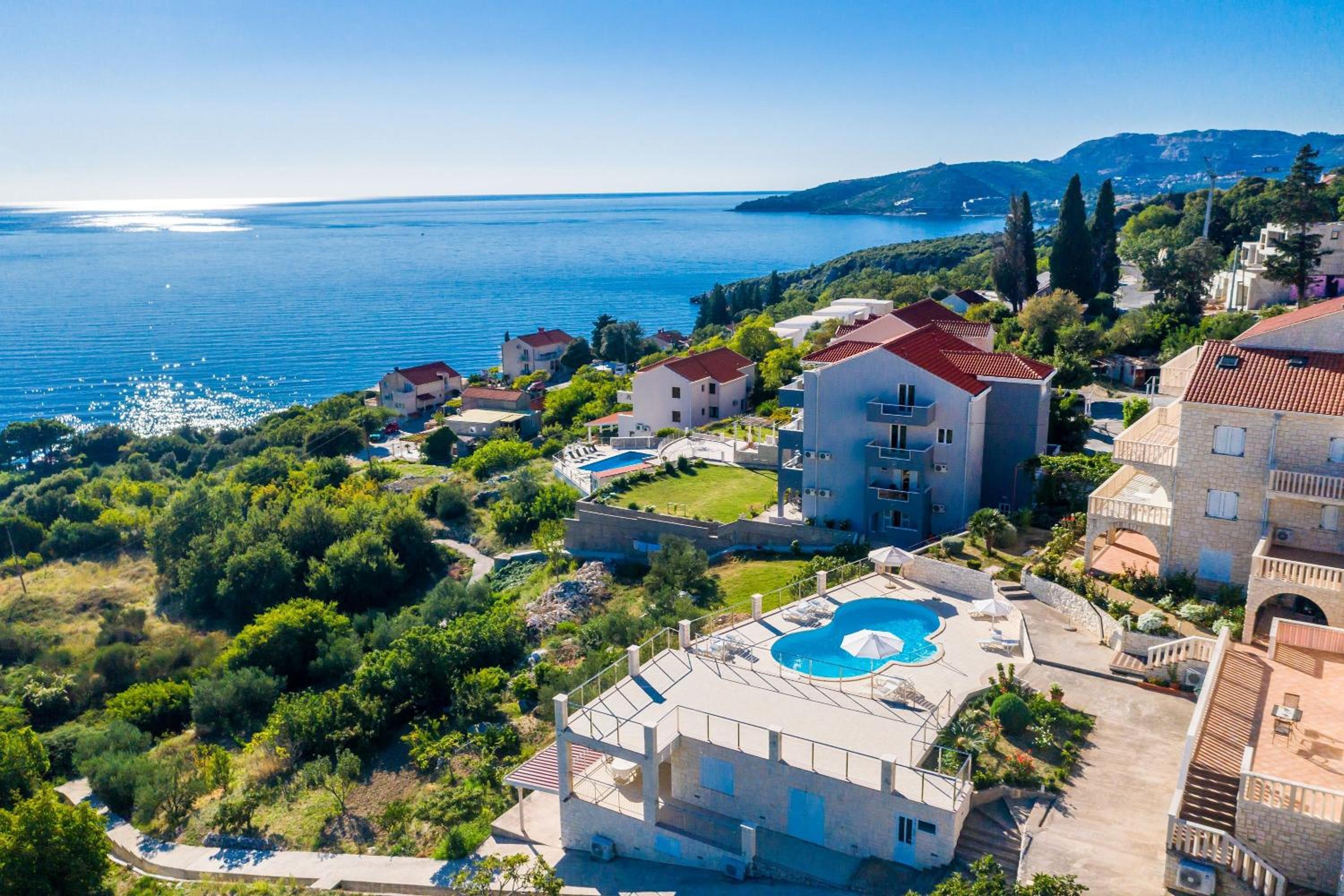 Apartments Marnic