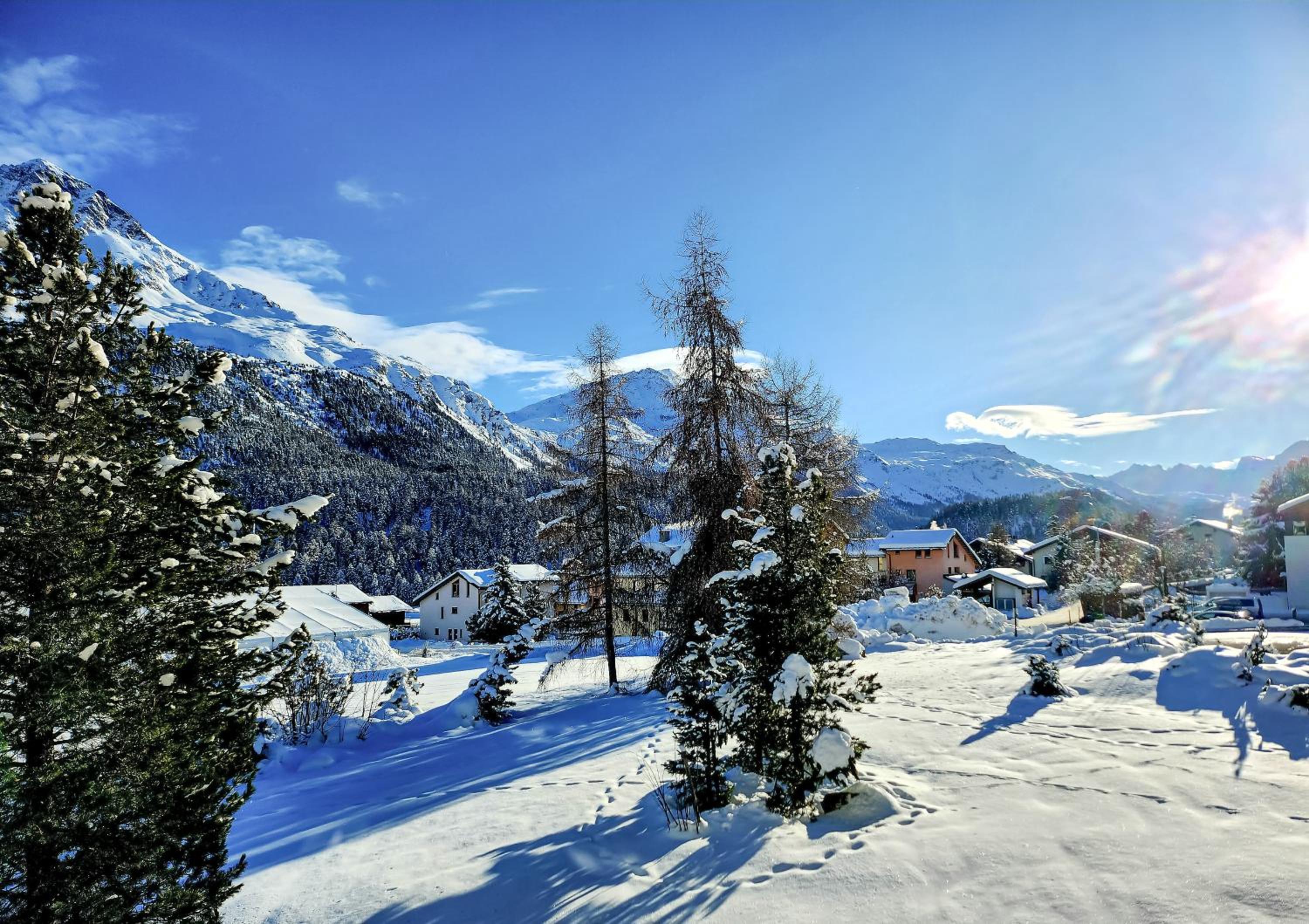 Modernes Alpenstudio mit Bergblick, Pool und Sauna