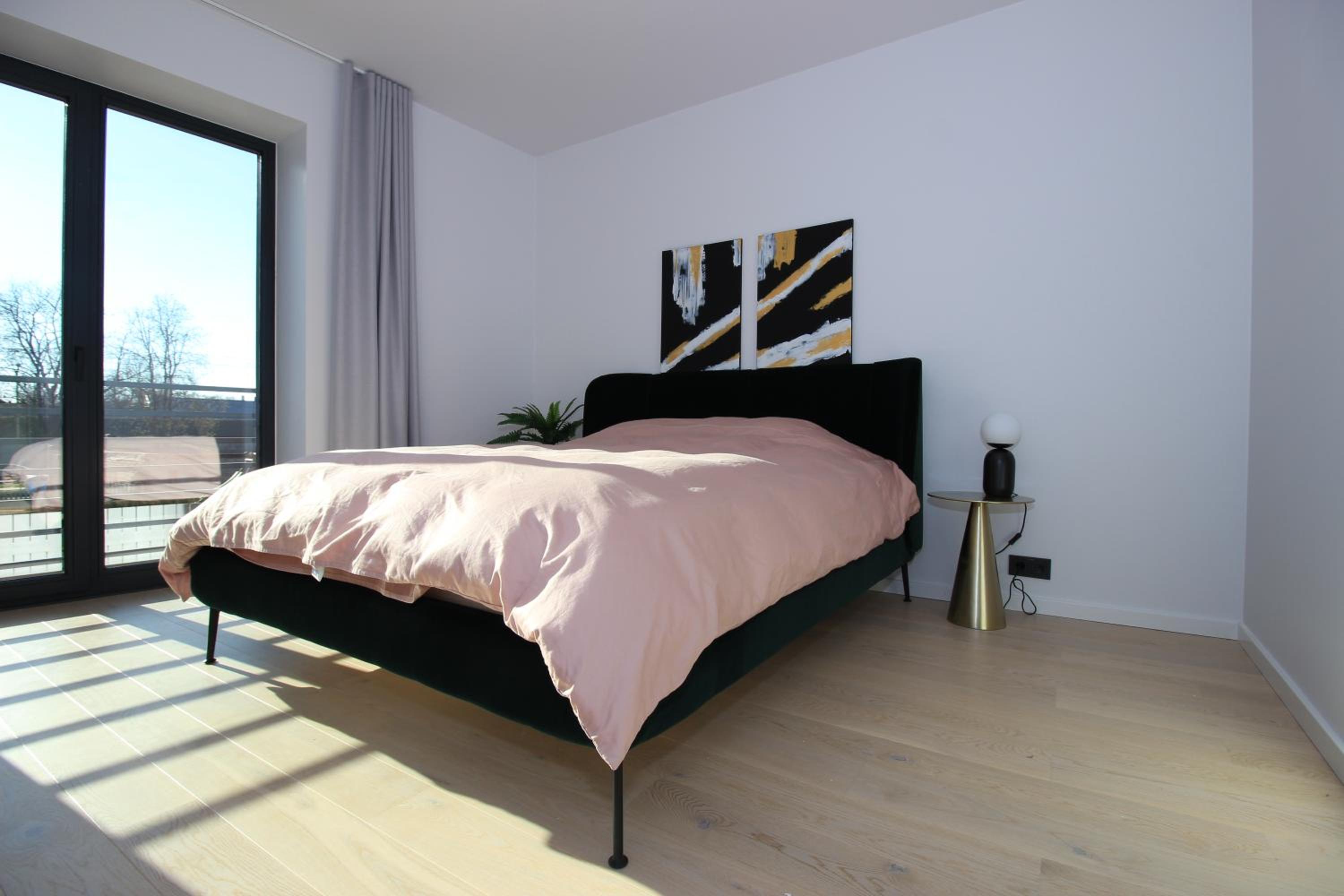 Brand New Apartments with Balcony and Free Parking